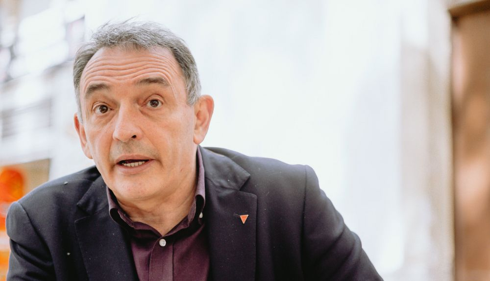 ENRIQUE SANTIAGO 4