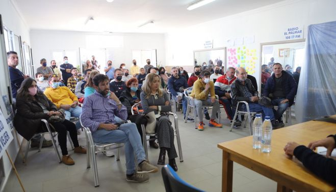 La reunión del viernes 1 de abril para abordar la sitaución.   ISA DE LA CALLE