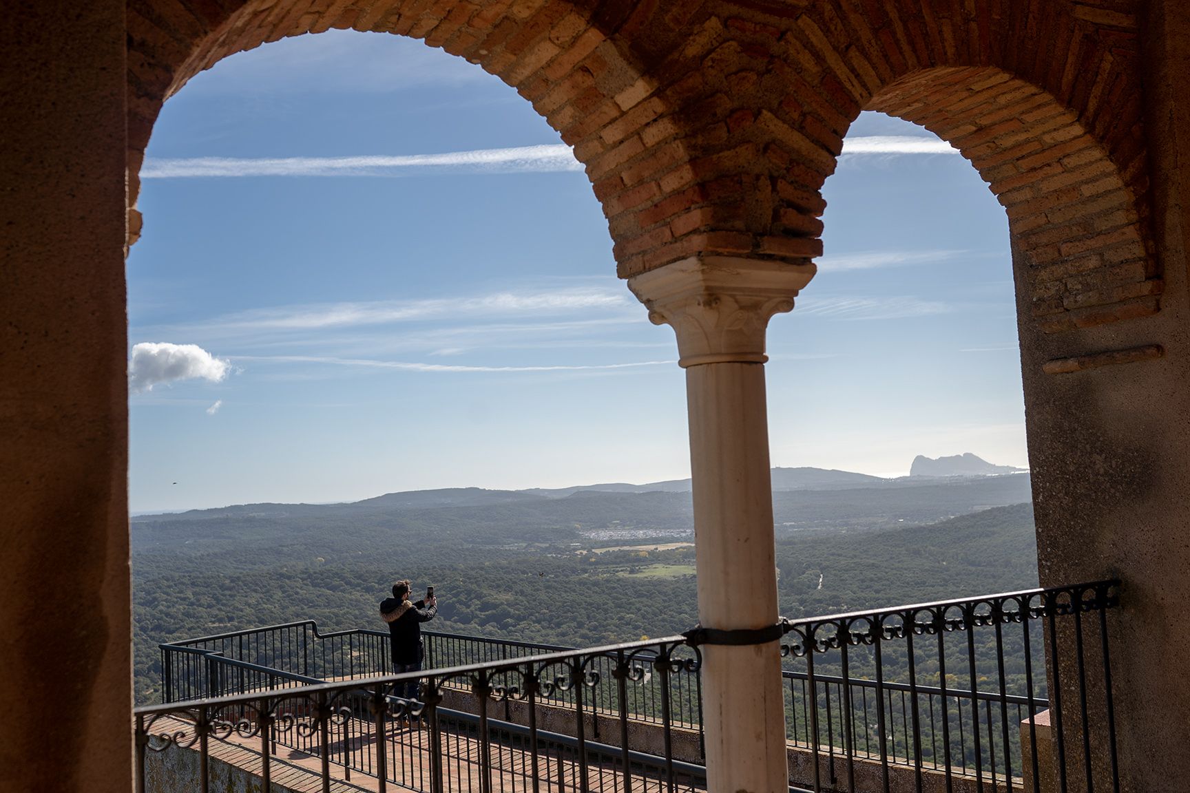 Una vista desde el hotel de Tugasa, de Diputación de Cádiz, en Castellar Viejo.