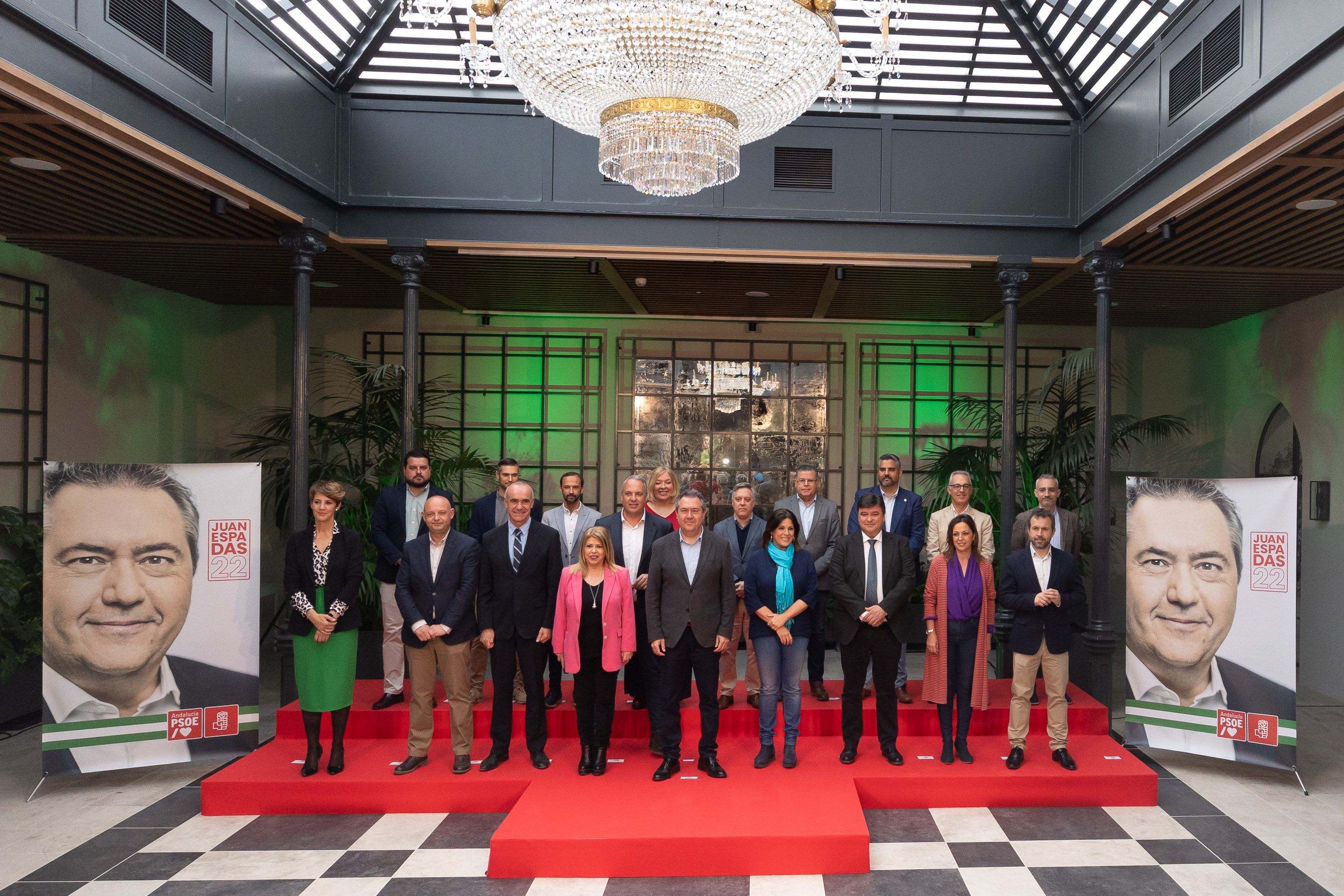 Juan Espadas, en un acto reciente en Jerez con alcaldes de grandes municipios de Andalucía.
