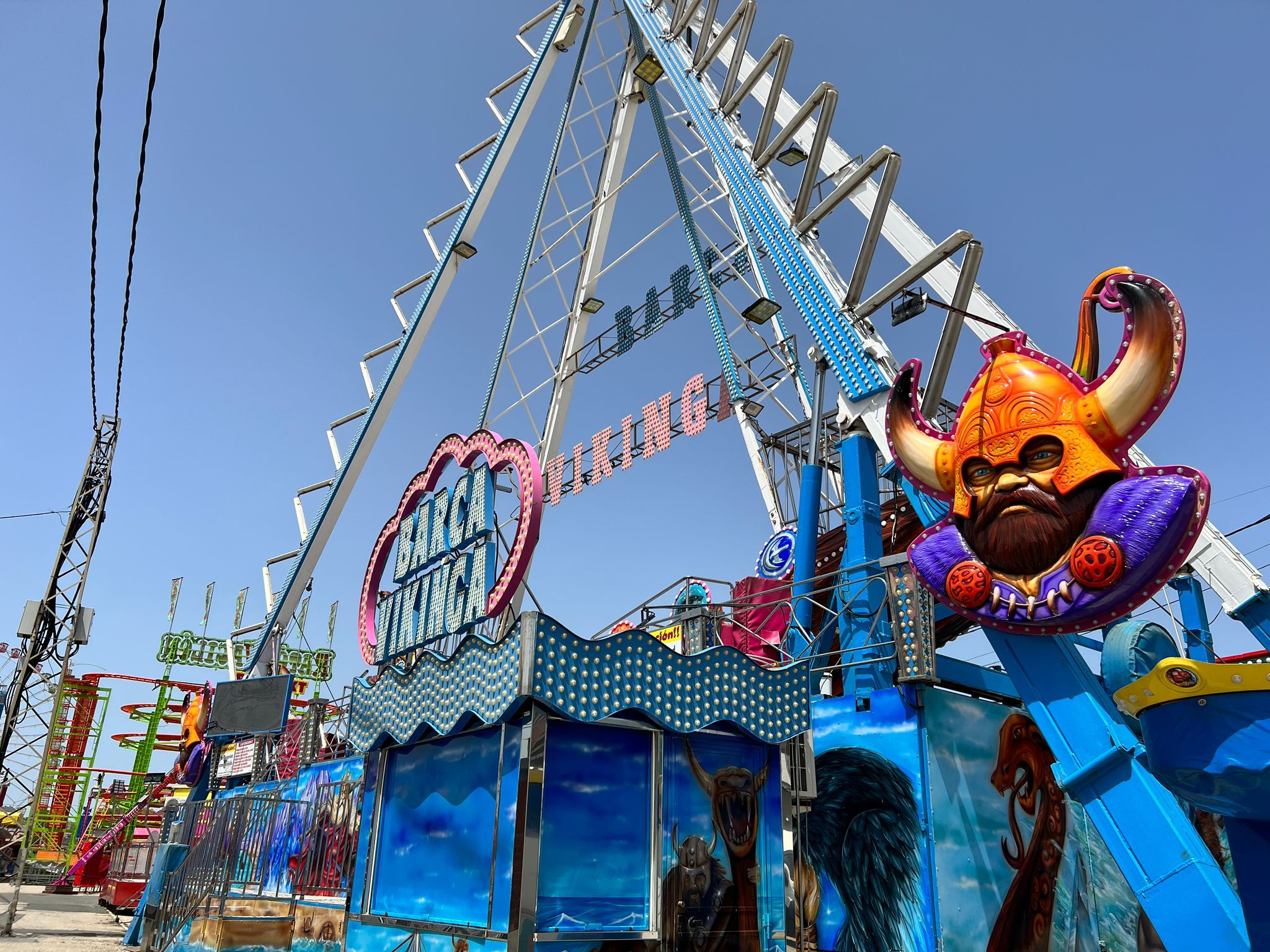 Una de las atracciones de la Feria de Abril. AYUNTAMIENTO DE SEVILLA Una de las atracciones de la Feria de Abril. AYUNTAMIENTO DE SEVILLA