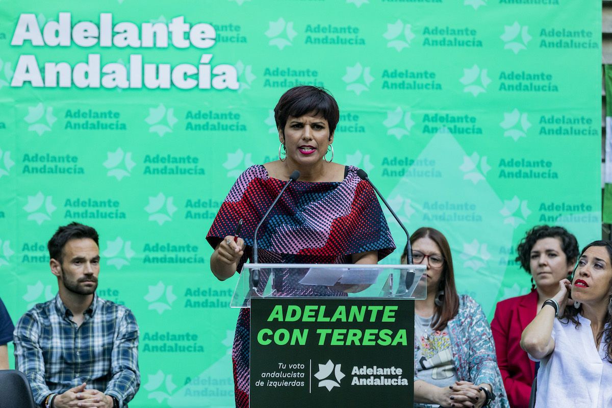 Teresa Rodríguez, presentando la lista para las municipales de Adelante Andalucía en Cádiz, habla del bulo sobre Bruno García.