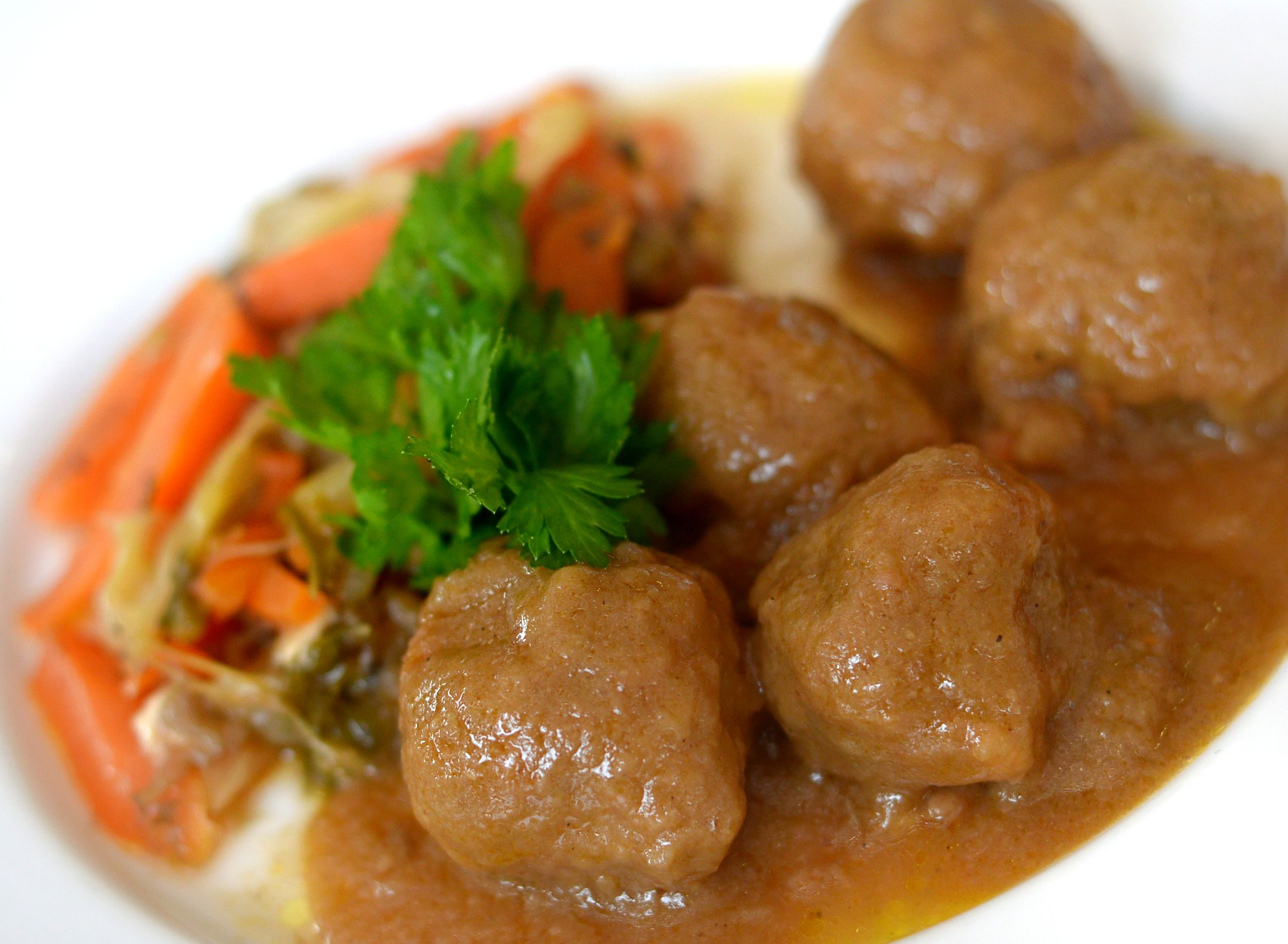 Albóndigas vegetales con salsa de vino oloroso