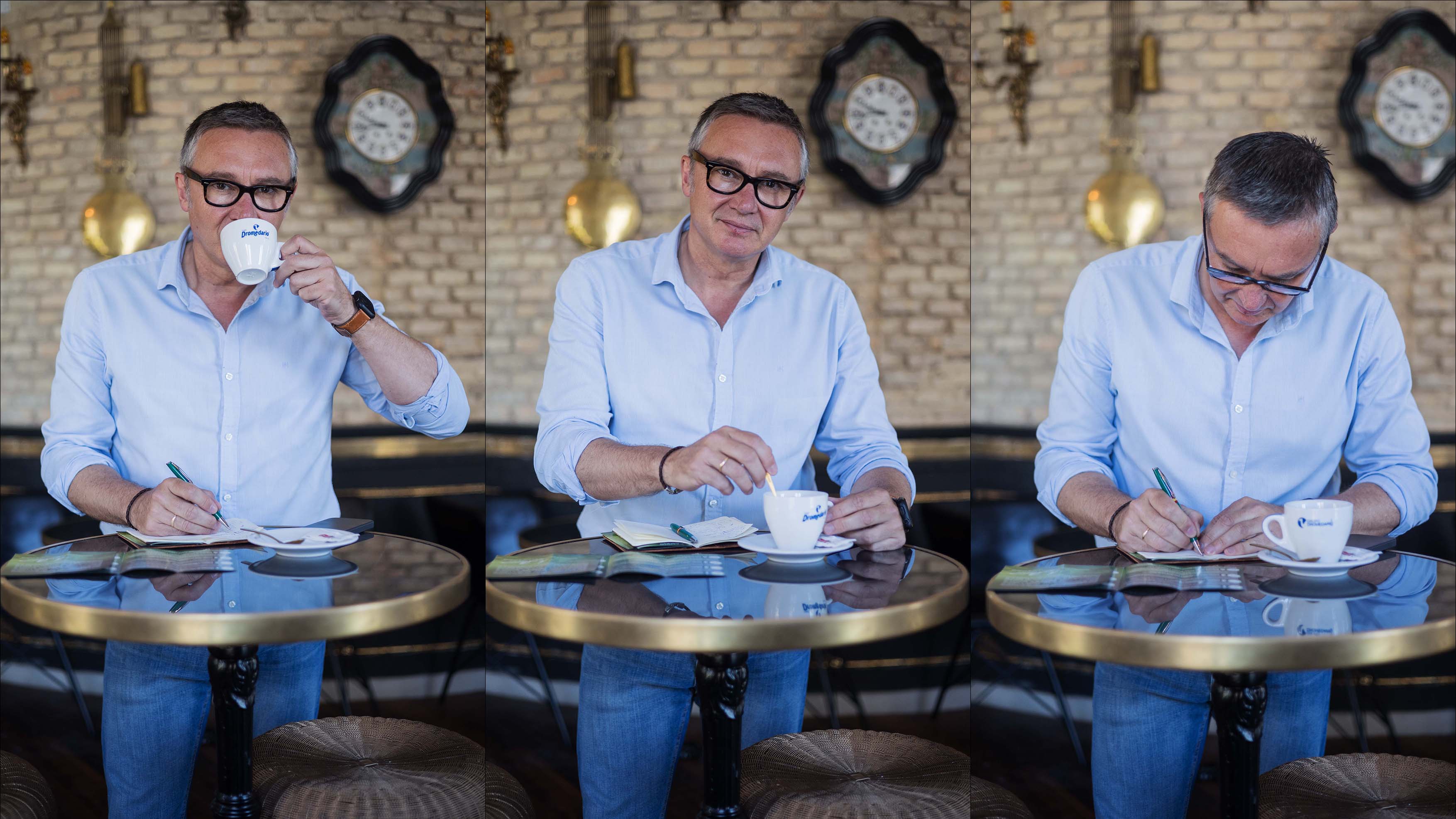 Manuel Gavira posa para lavozdelsur.es, tras la entrevista con este periódico digital andaluz, este martes de campaña. Manuel Gavira posa para lavozdelsur.es, tras la entrevista con este periódico digital andaluz, este martes de campaña.
