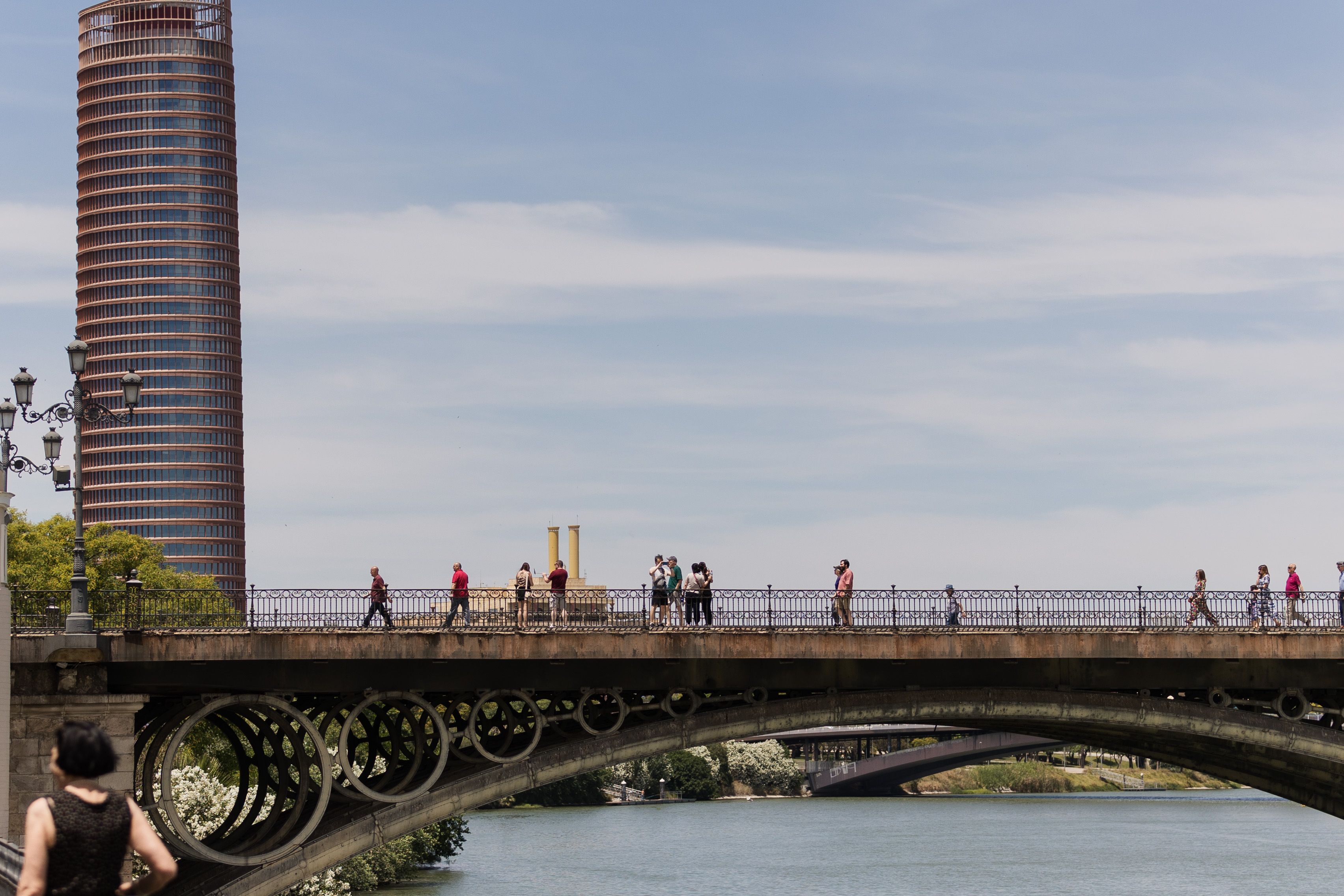 Vistas del Puente de Triana.