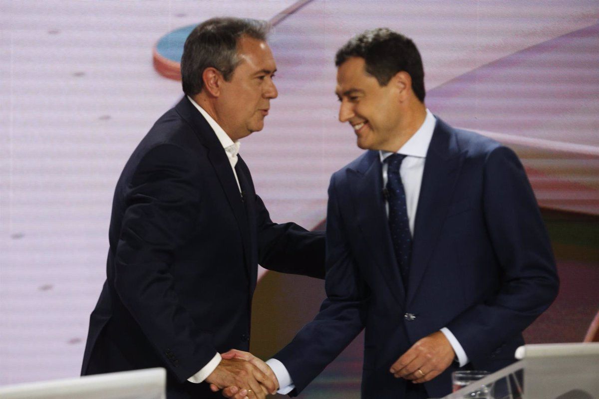 El saludo entre Espadas y Moreno