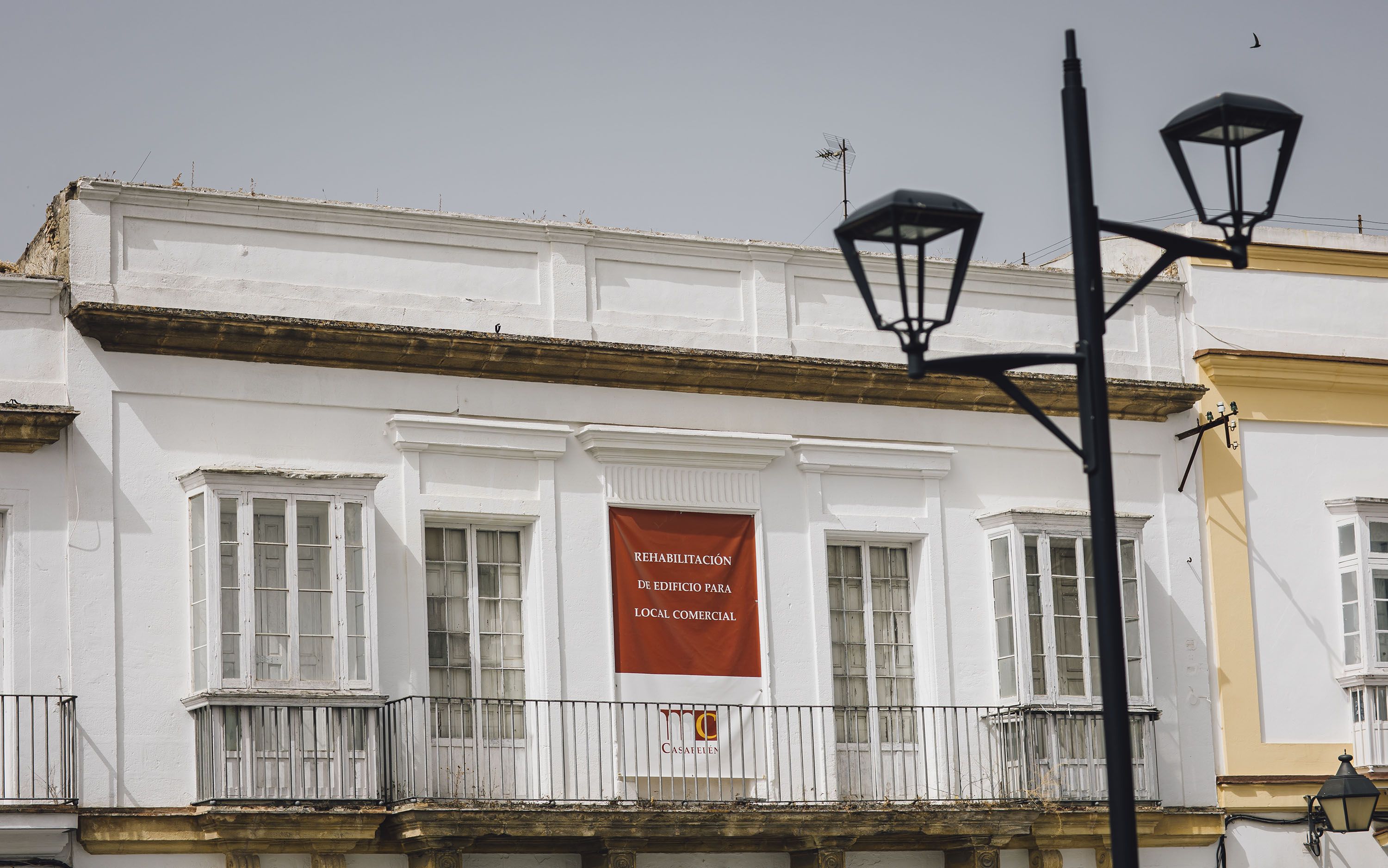 In feble situado en plaza Belén, de titularidad privada, que será rehabilitado como espacio comercial.    ESTEBAN