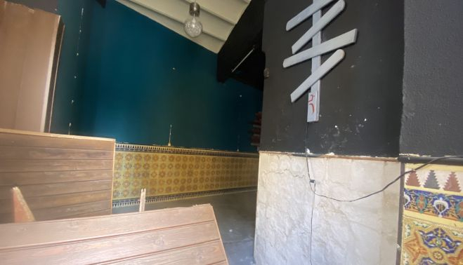 Lamentable aspecto que presenta una zona del interior.  