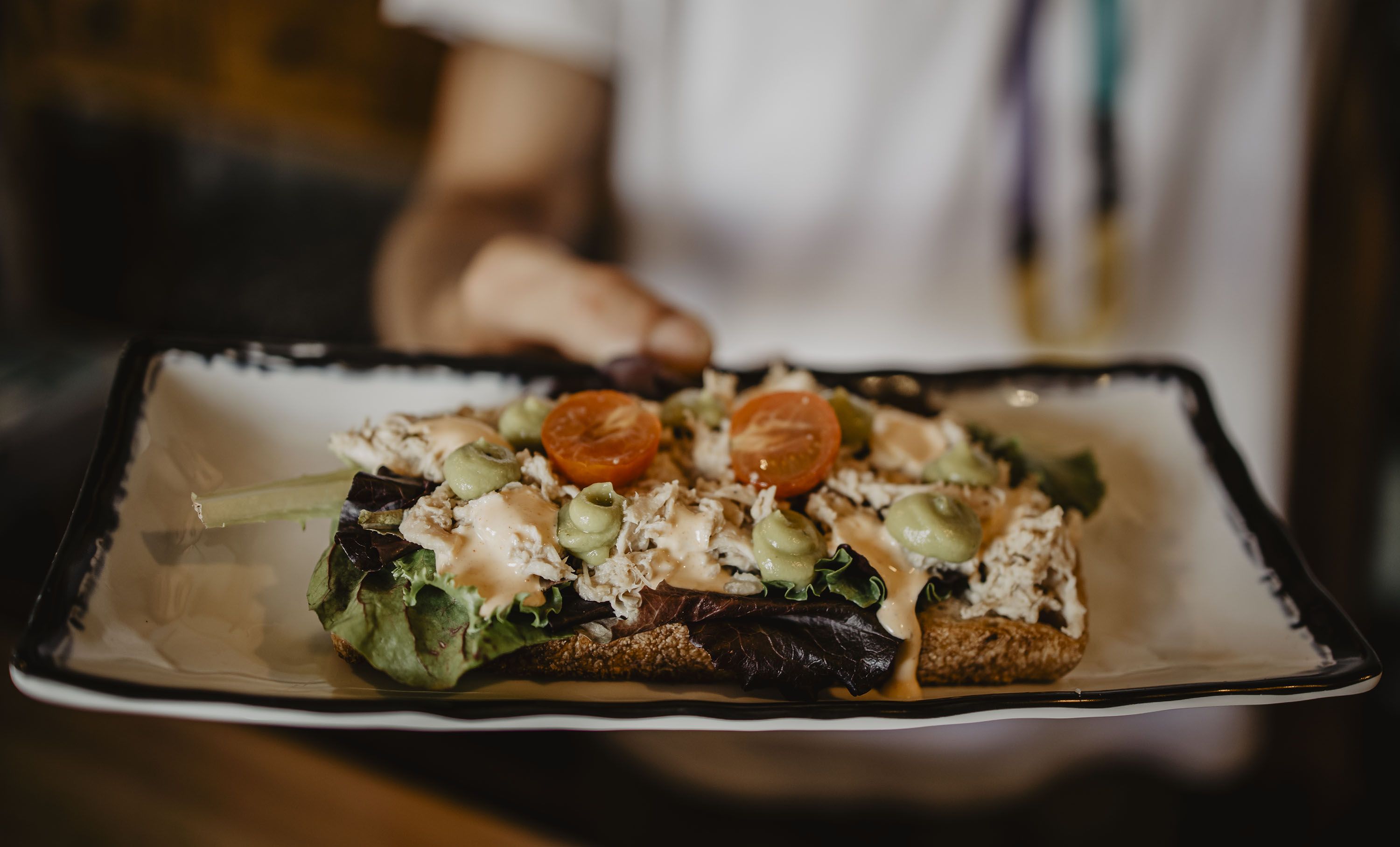 Tosta de pollo asado.   ESTEBAN.
