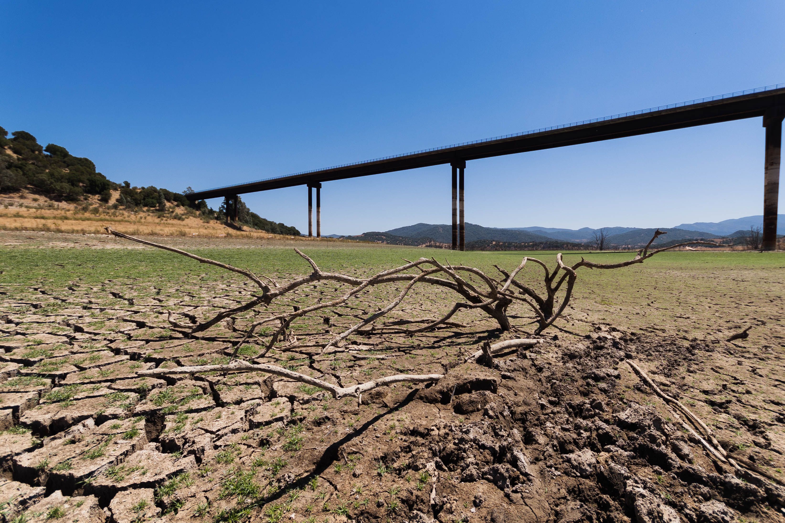 El embalse del Guadalcacín, recientemente, afectado por la sequía, una de las instalaciones con mejoras por parte de la Junta. El embalse del Guadalcacín, recientemente, afectado por la sequía, una de las instalaciones con mejoras por parte de la Junta.