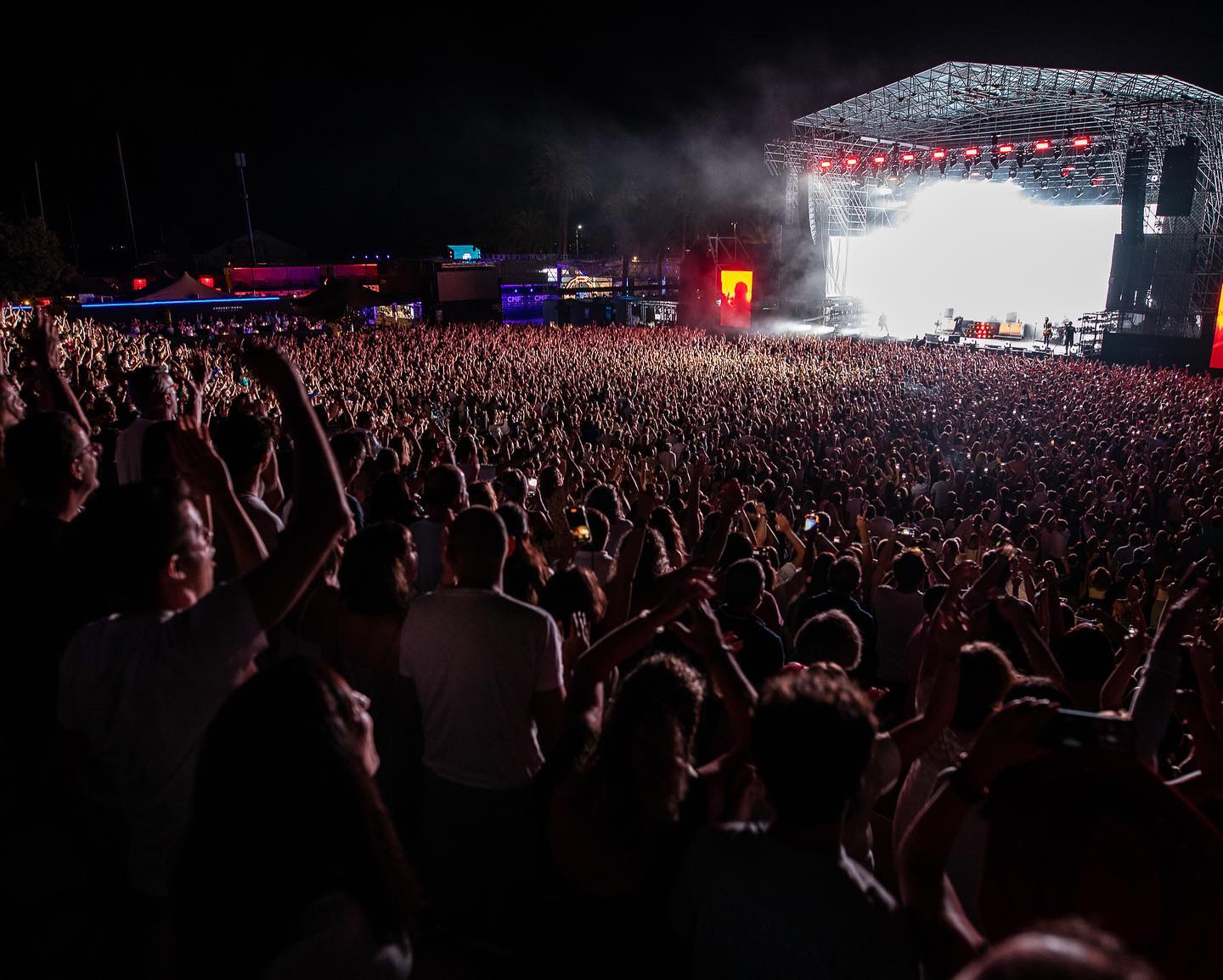 Así de espectacular estaba el concierto de Dani Martín con el que se clausuró el Concert Music Festival.