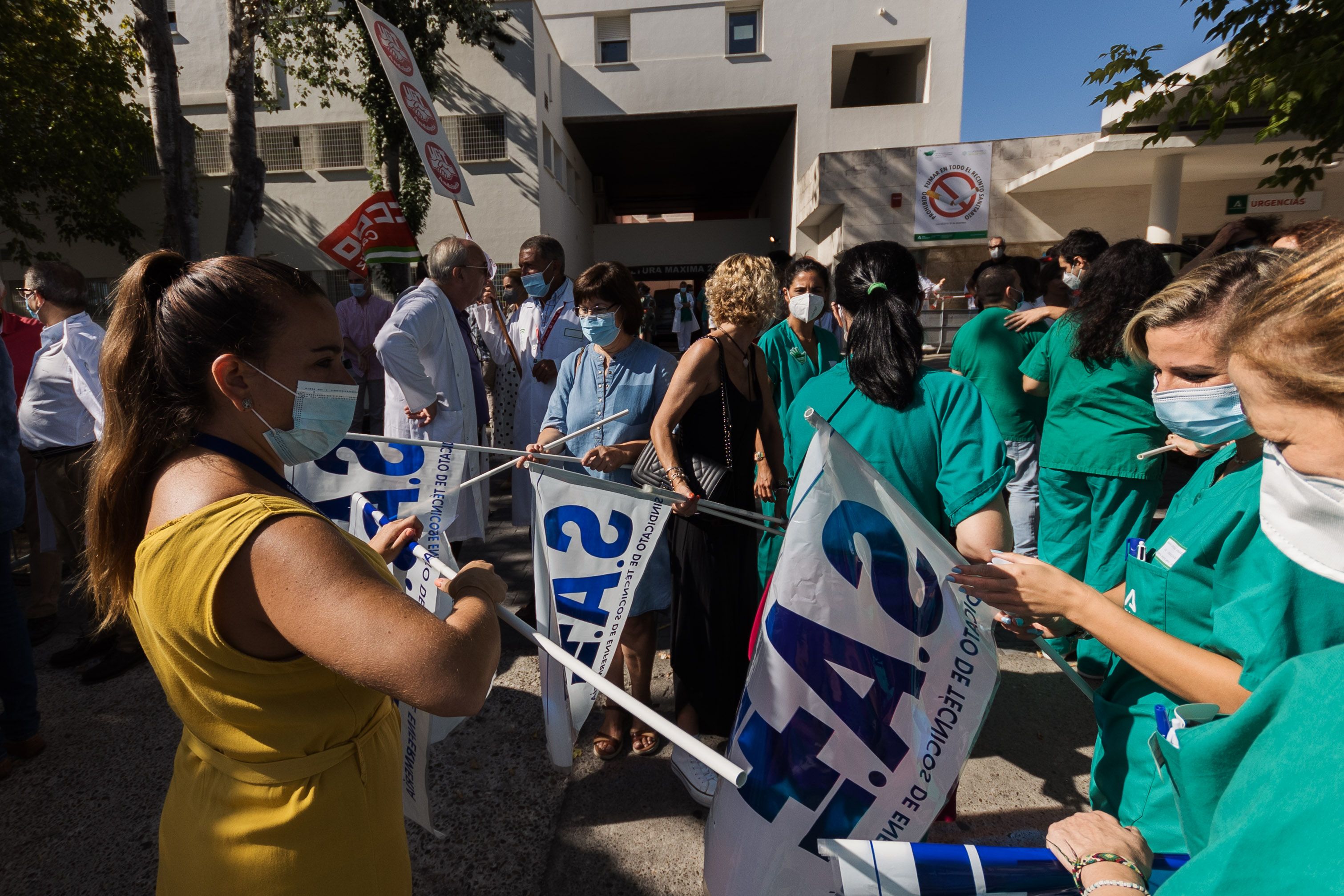 CONCENTRACION AGRESION MEDICOS HOSPITAL JEREZ 11