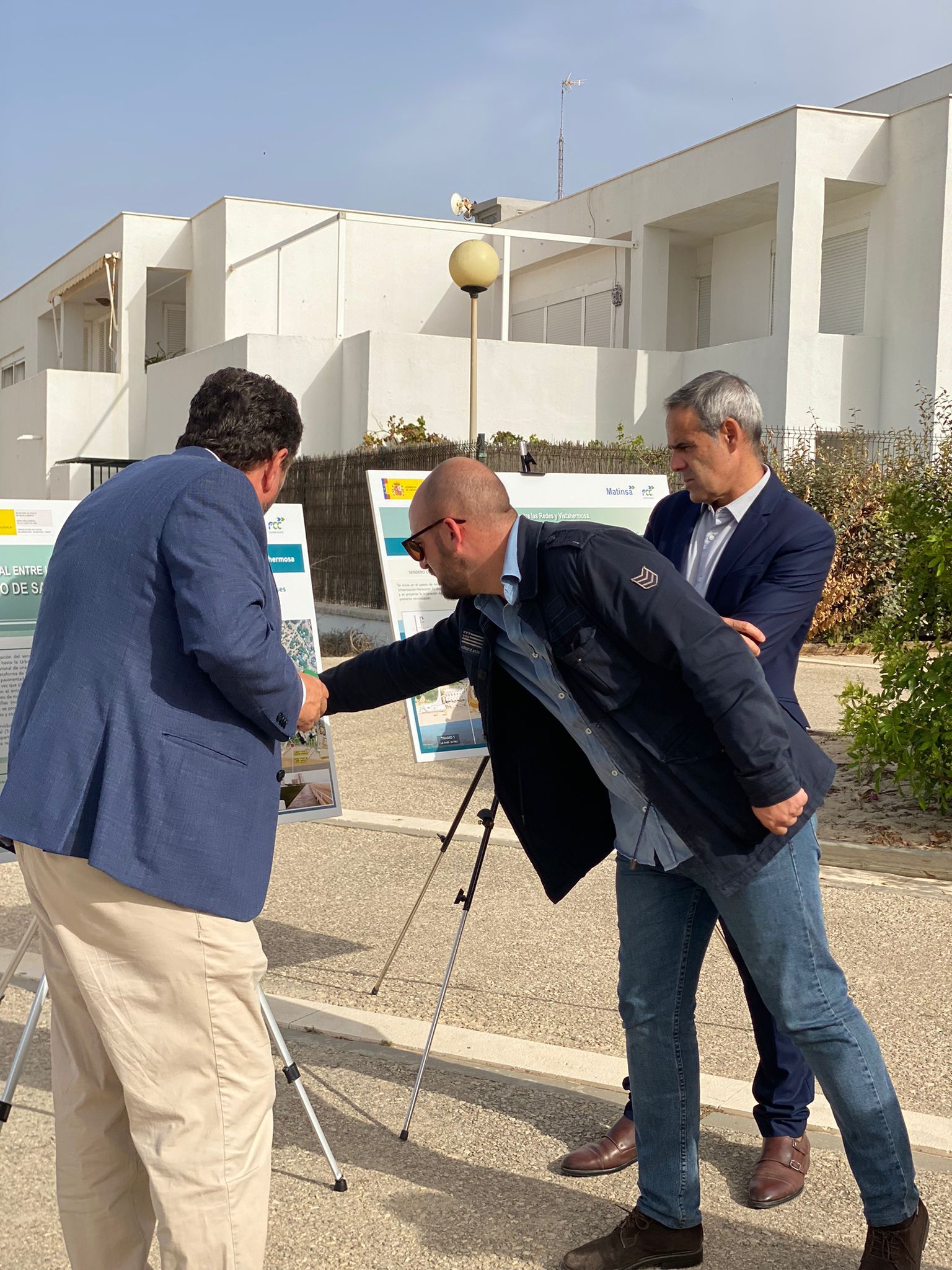 Inicio de las obras de la pasarela peatonal en Las Redes.