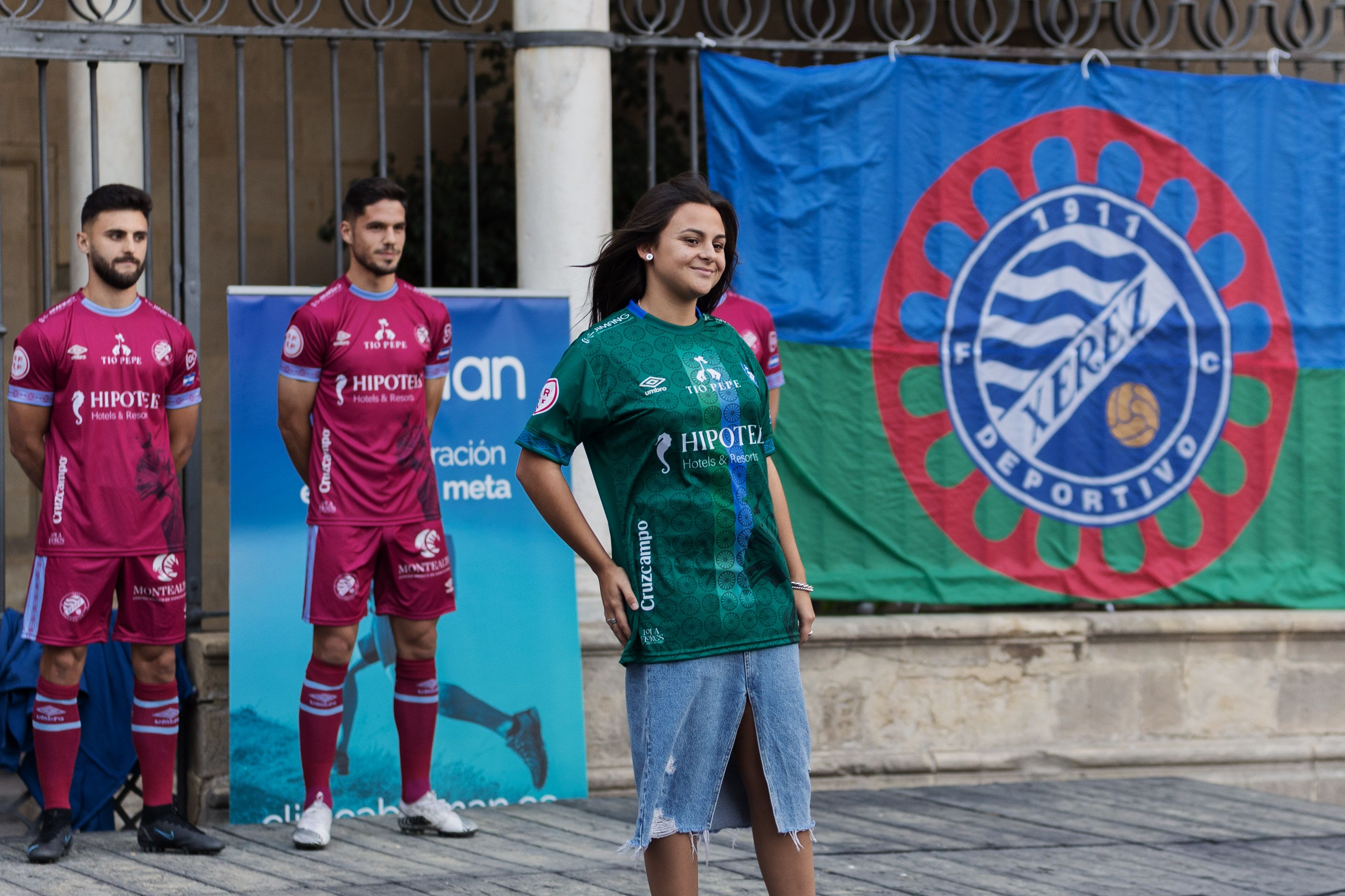 Presentación de las nuevas equipaciones del Xerez Deportivo F.C.