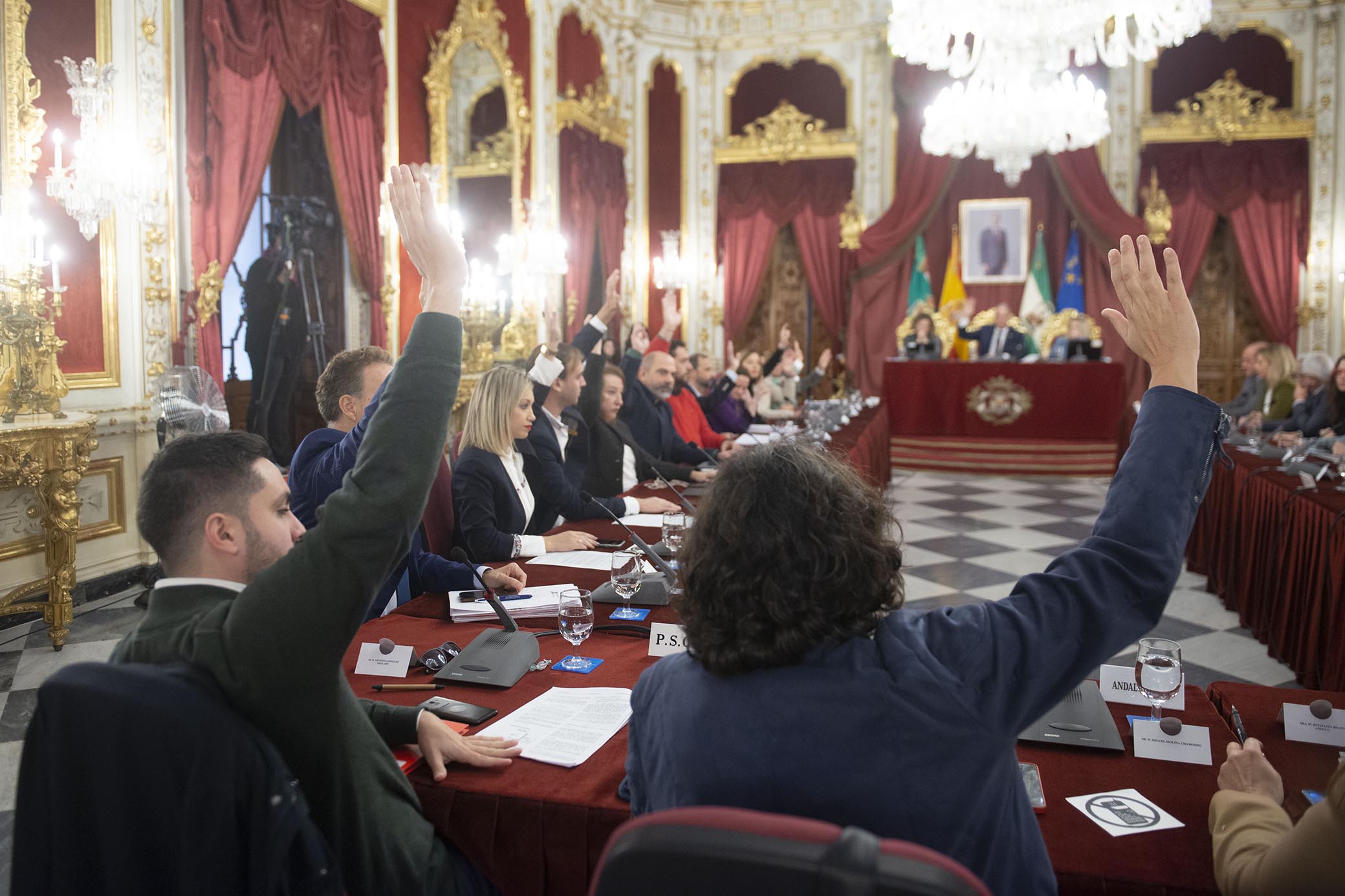Solo el PP vota en contra del Presupuesto de Diputación de Cádiz para 2023, "el más elevado de su historia". Solo el PP vota en contra del Presupuesto de Diputación de Cádiz para 2023, "el más elevado de su historia".