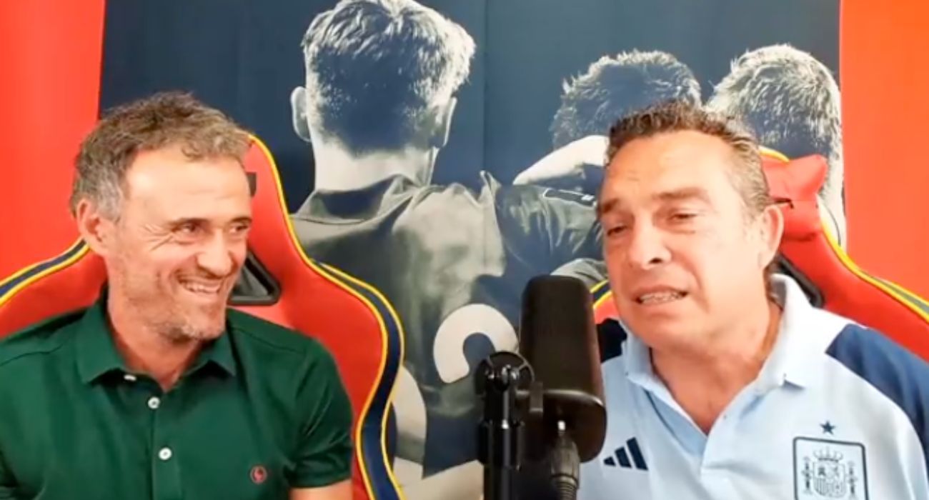 Luis Enrique, durante su directo en Twitch con el psicólogo de la selección. Luis Enrique, durante su directo en Twitch con el psicólogo de la selección.