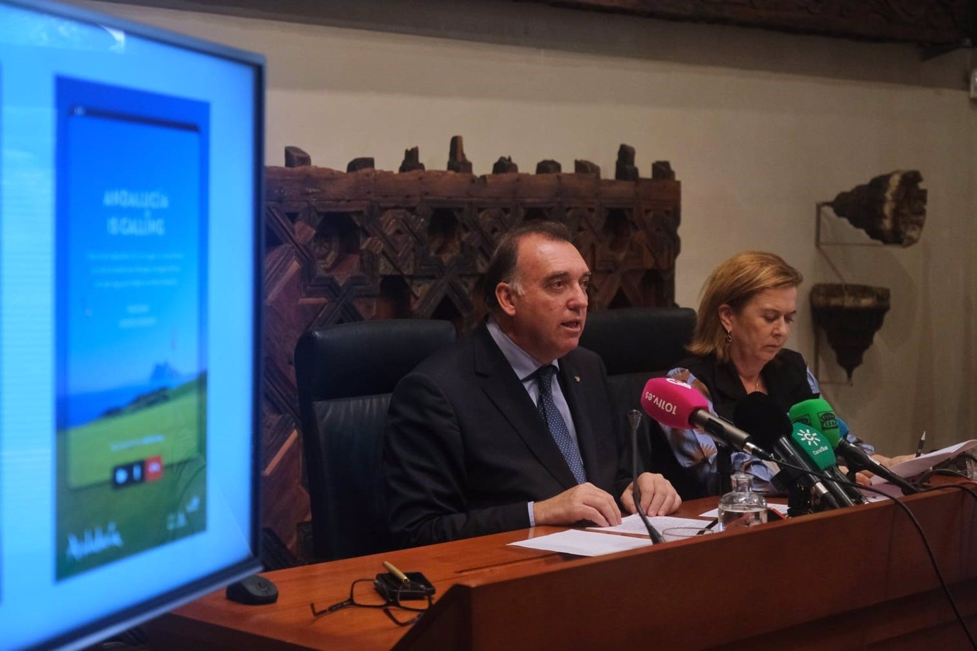 La Junta lanza una campaña para atraer a Andalucía a 'nómadas digitales' que huyan del frío. En la imagen, el consejero Bernal. La Junta lanza una campaña para atraer a Andalucía a 'nómadas digitales' que huyan del frío. En la imagen, el consejero Bernal.