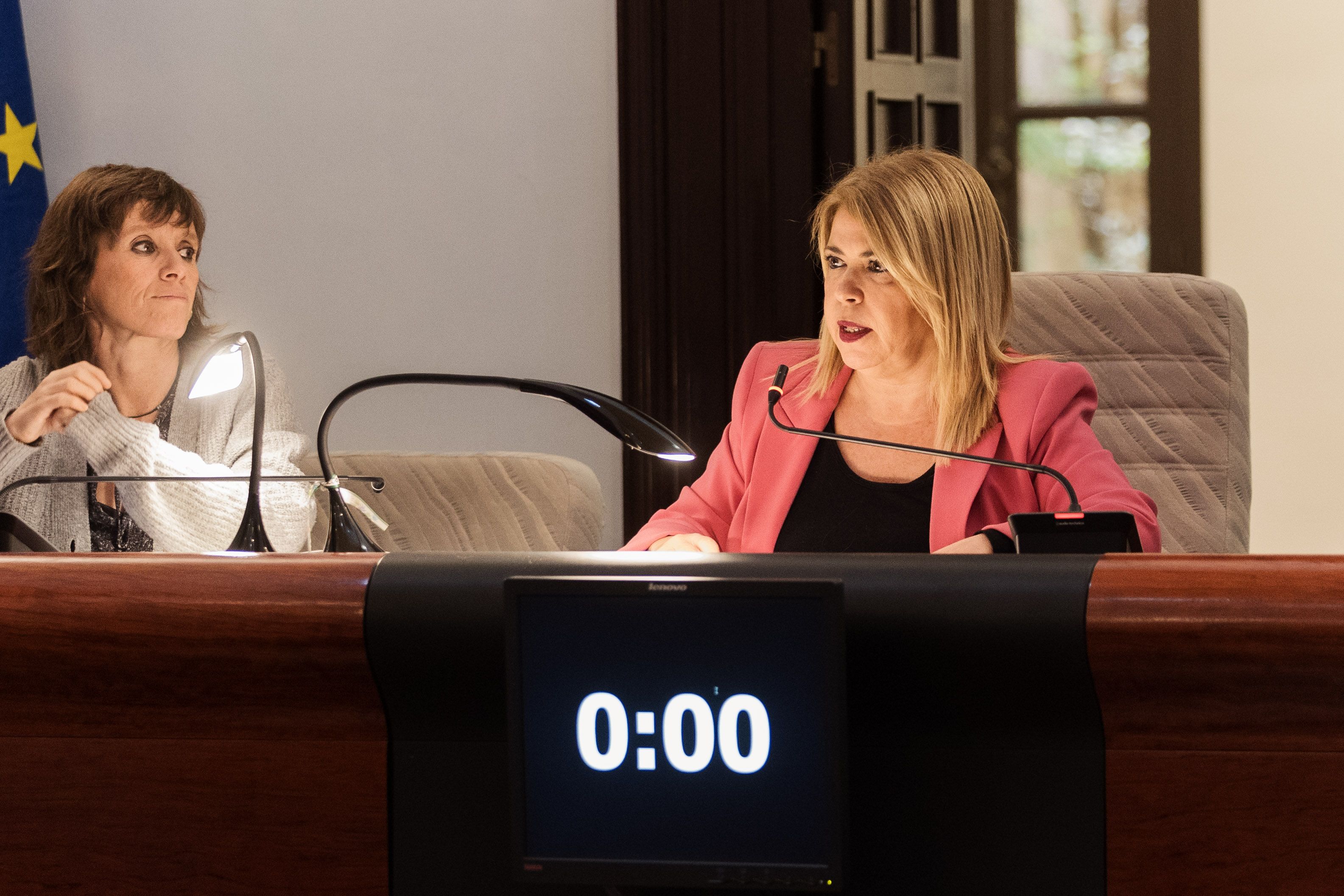 Mamen Sánchez, junto a Laura Álvarez. El PSOE de Jerez elige esta tarde a sus candidatos para las elecciones.