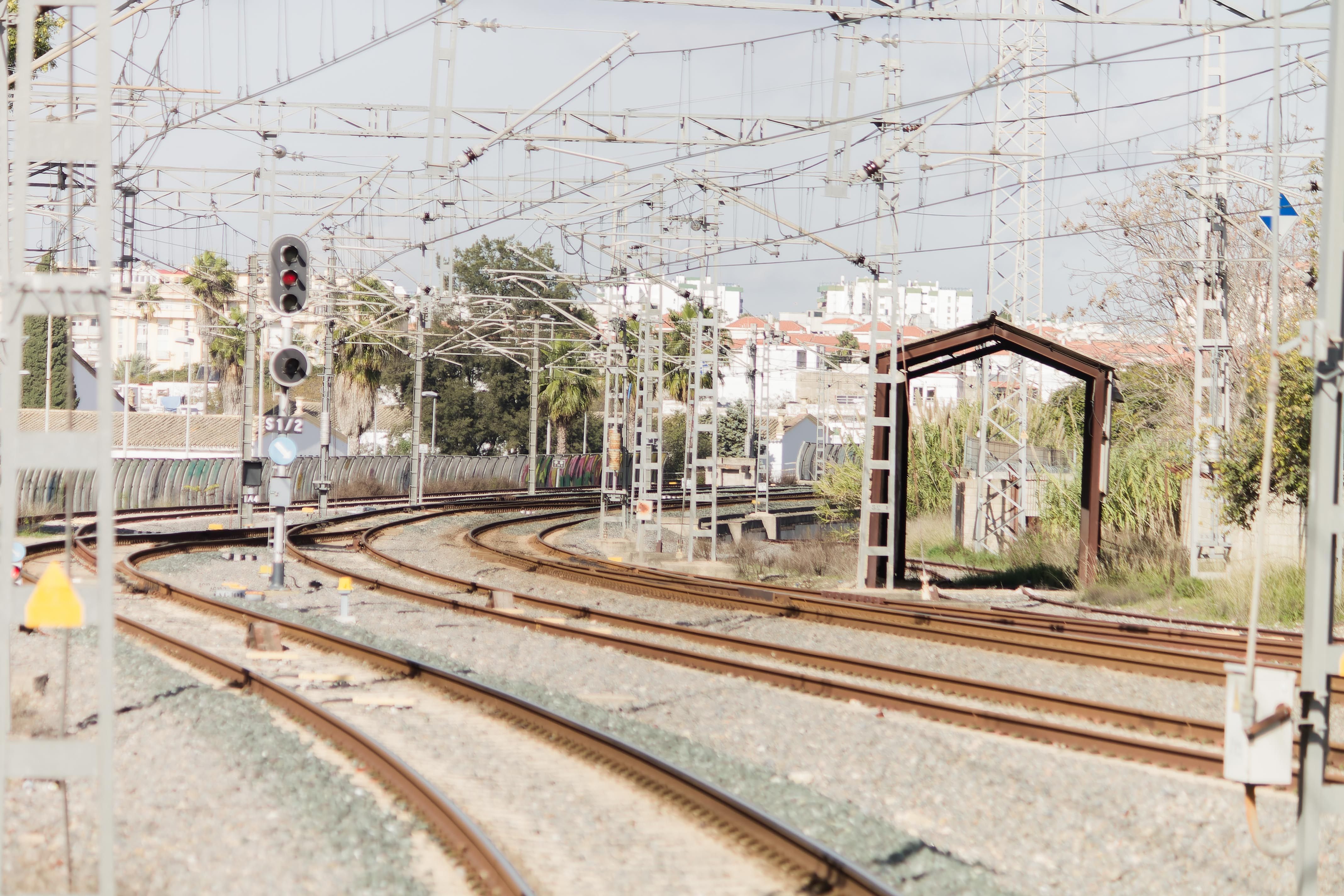 Vías del ferrocarril a la altura de Jerez de la Frontera. CANDELA NÚÑEZ