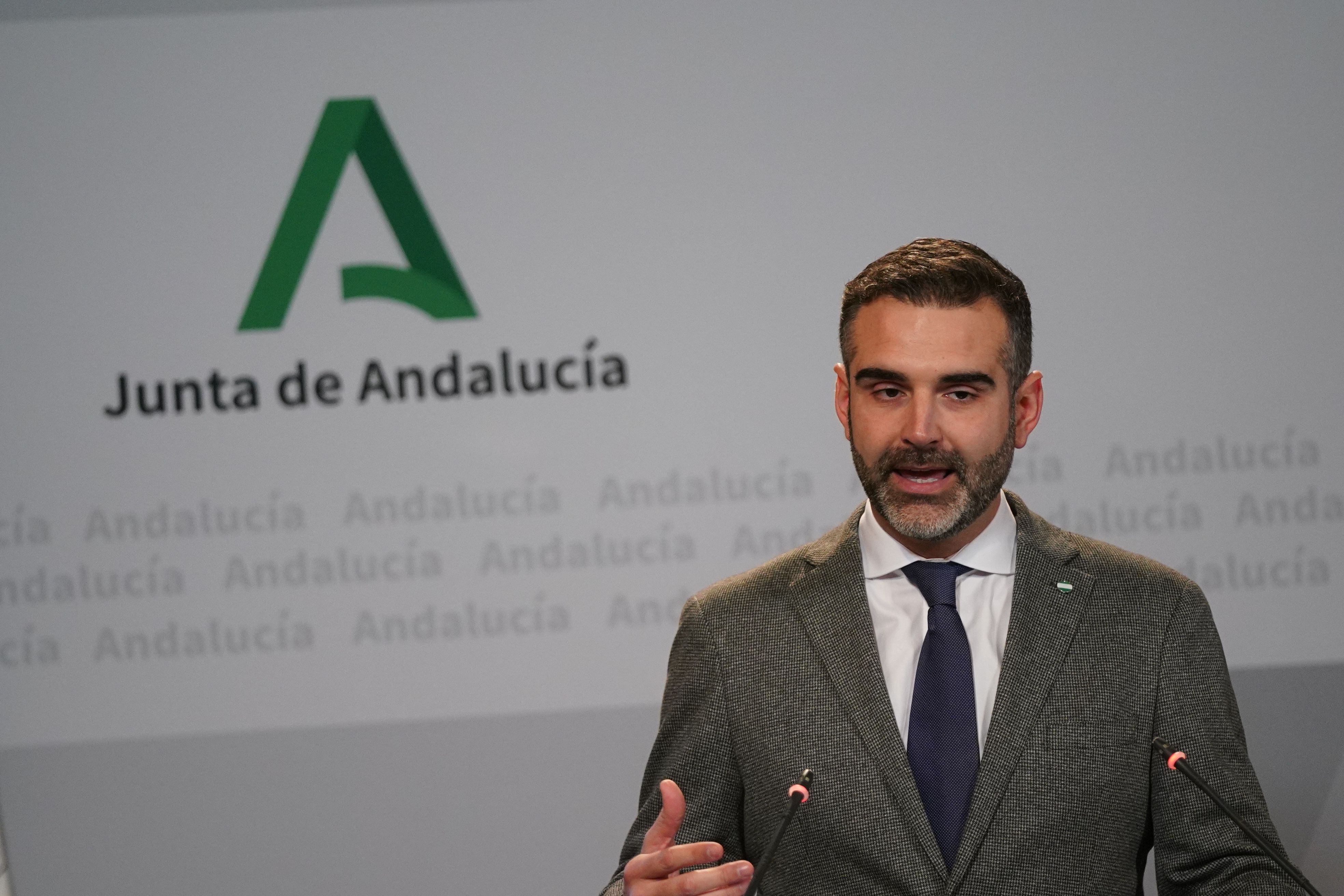 Fernández-Pacheco, portavoz de la Junta, también ha valorado la entrada de los condenados por los ERE en la cárcel