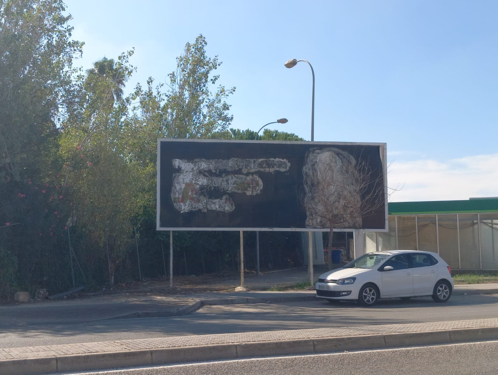 No, Jerezanos en Acción no se ha disuelto. En la imagen, valle vandalizada, según ha denunciado la formación jerezana. No, Jerezanos en Acción no se ha disuelto. En la imagen, valle vandalizada, según ha denunciado la formación jerezana.