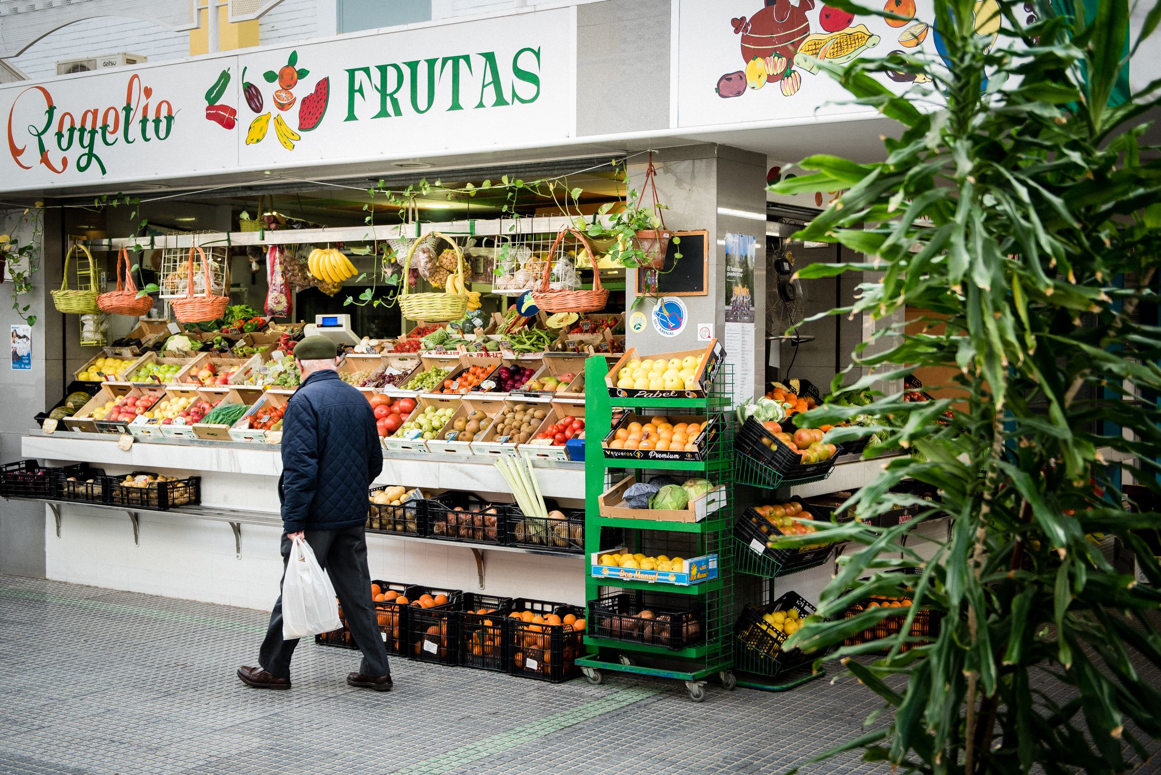 La frutería de Rogelio, en el Mercado del Arenal.