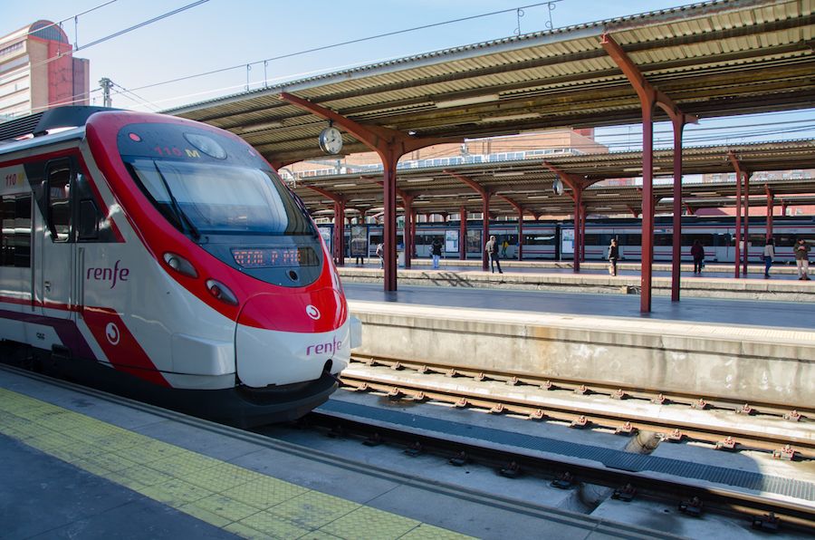 Un tren de cercanías de Renfe en Andalucía, en una imagen de archivo.