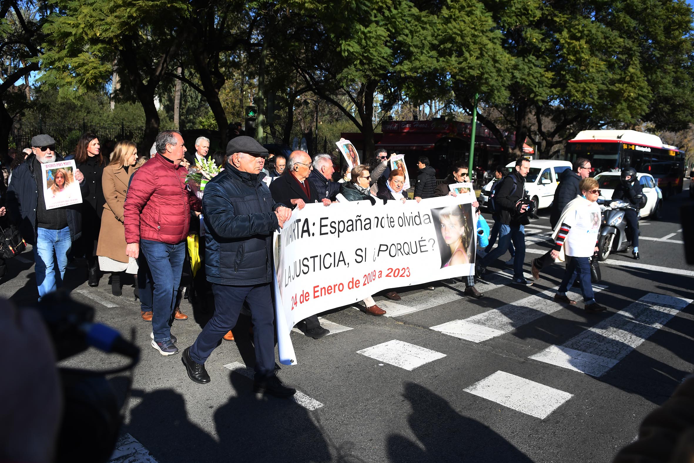 Una concentración en recuerdo de Marta del Castillo en Sevilla. Una concentración en recuerdo de Marta del Castillo en Sevilla.