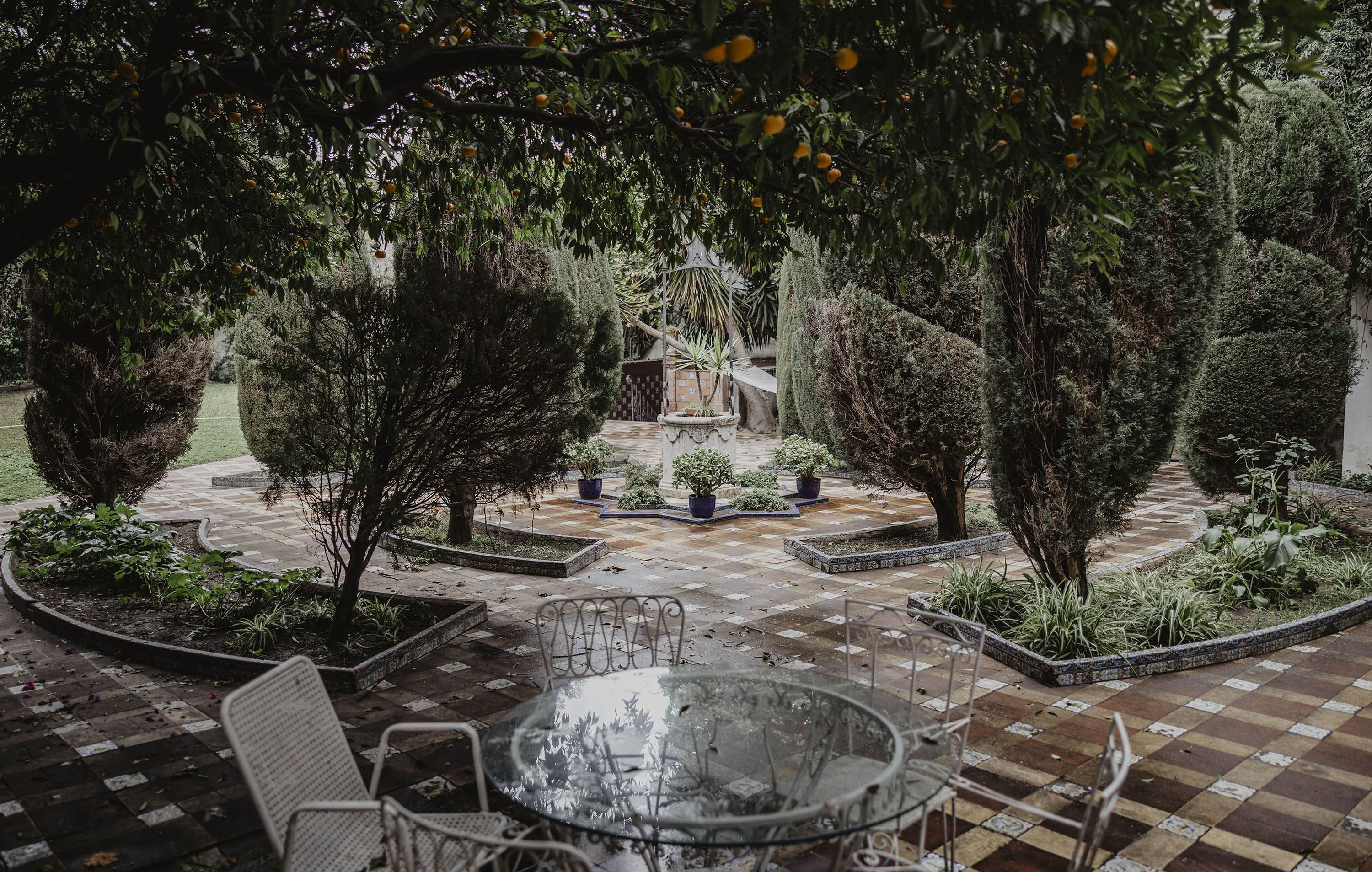 El jardín de la casa donde estuvo el teatro de comedias desde el siglo XVII.     ESTEBAN