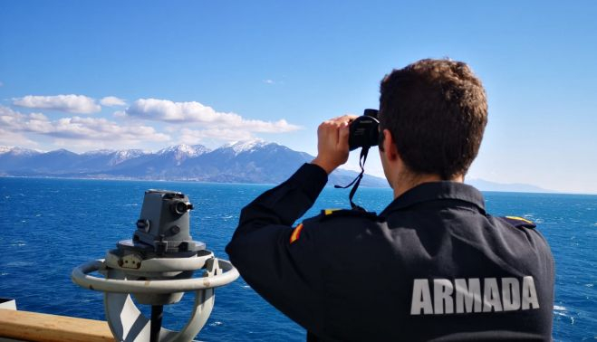 Observando la costa de Turquía. ARMADA