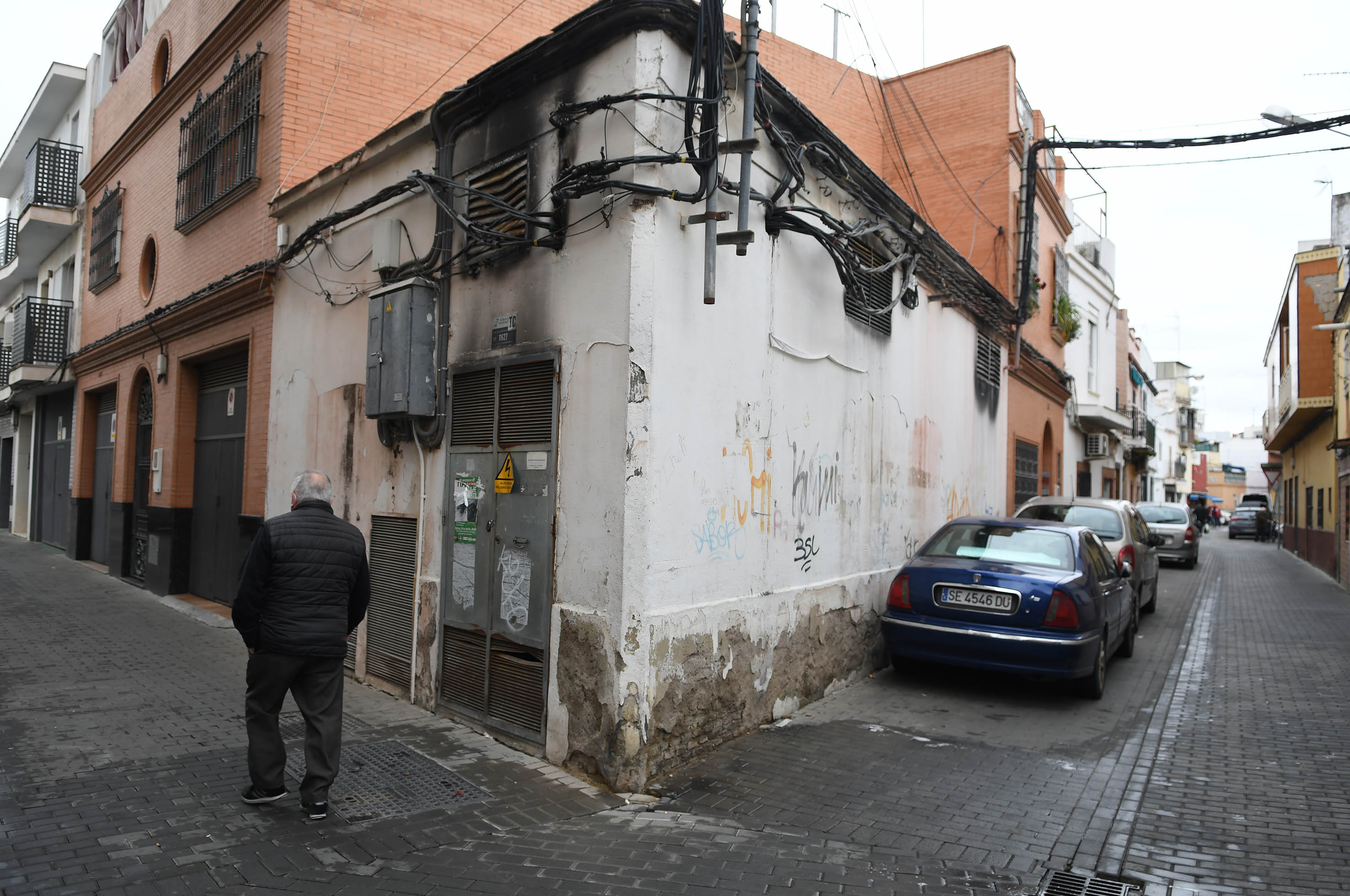 CORTES DE LUZ SEVILLA EMILIO CASTRO
