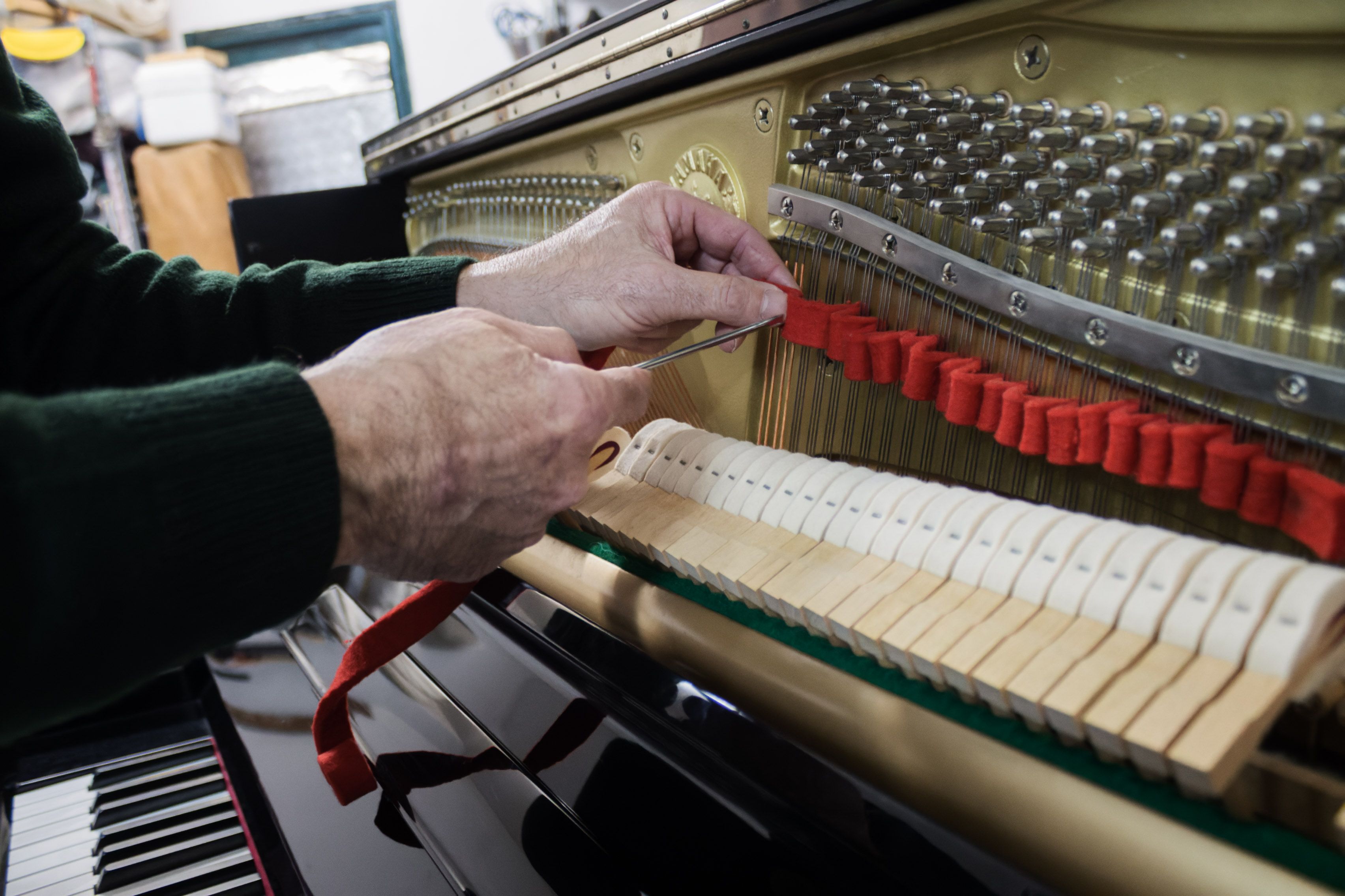 PEPE SÁNCHEZ AFINADOR PIANO 3