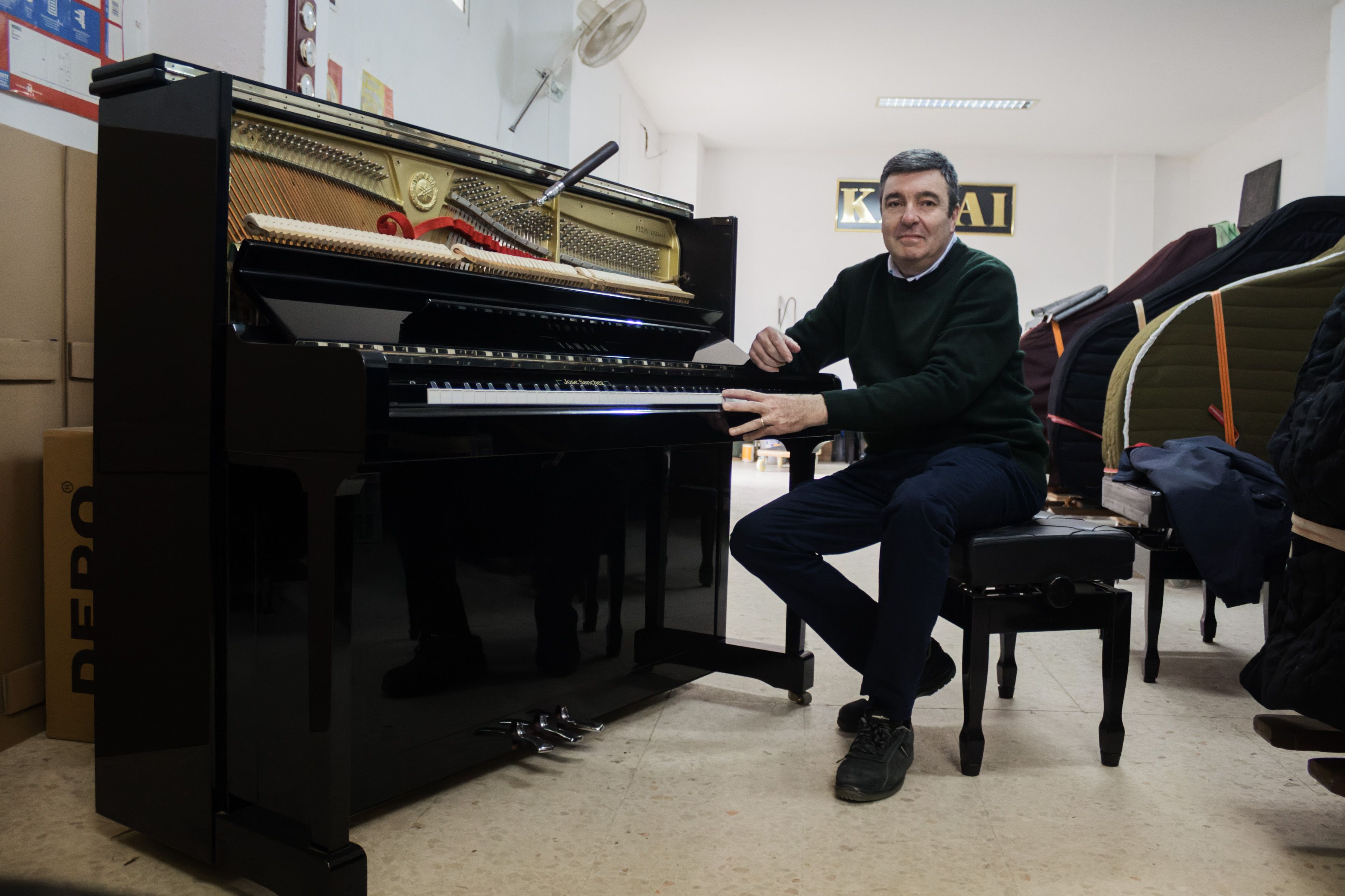 PEPE SÁNCHEZ AFINADOR PIANO 5