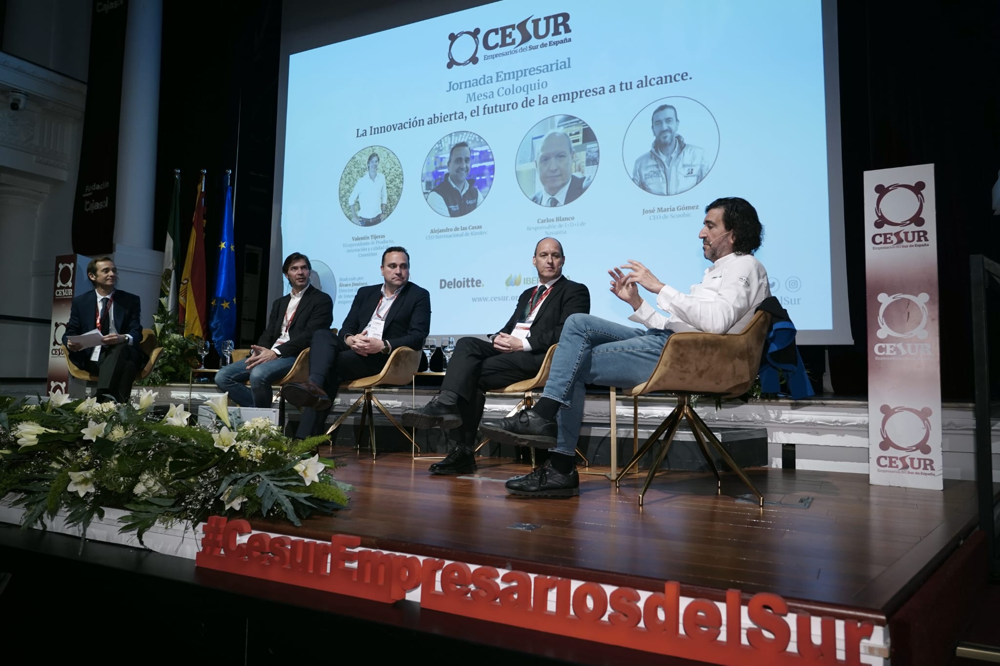 Un instante de las jornadas dentro de la asamblea de CESUR