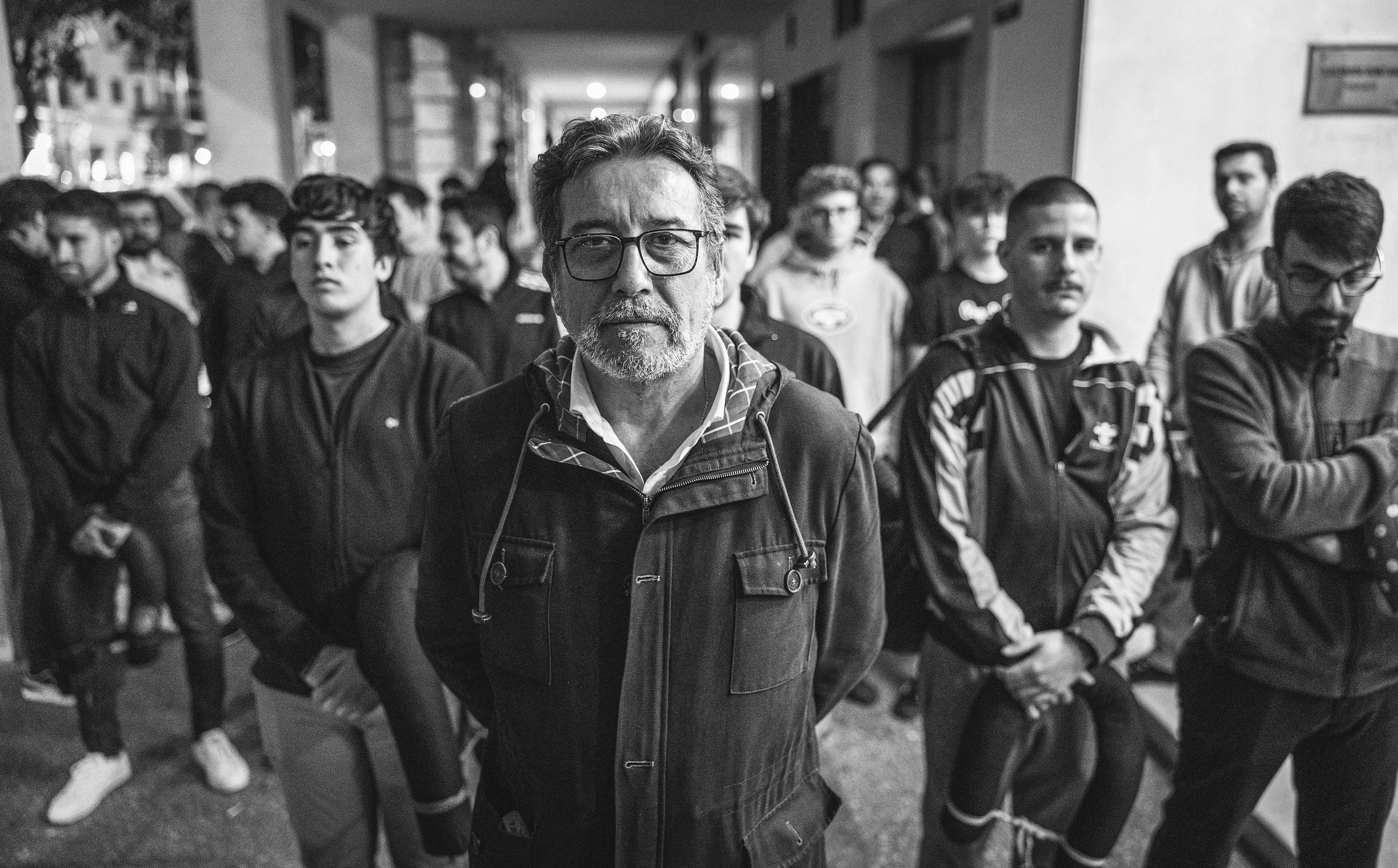 El capataz delante de la cuadrilla.    ESTEBAN