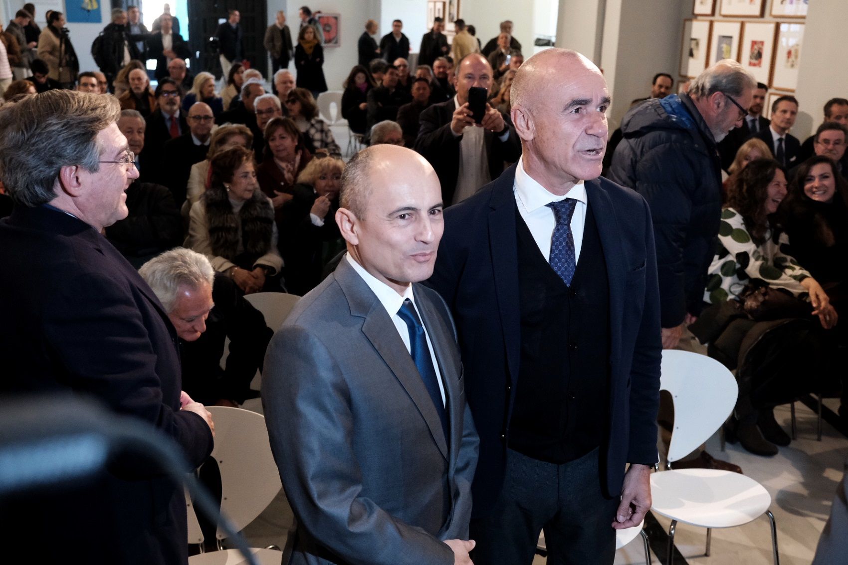 alcalde de Sevilla, Antonio Muñoz, y el presidente del grupo KKH Property Investors Josep-María Farré