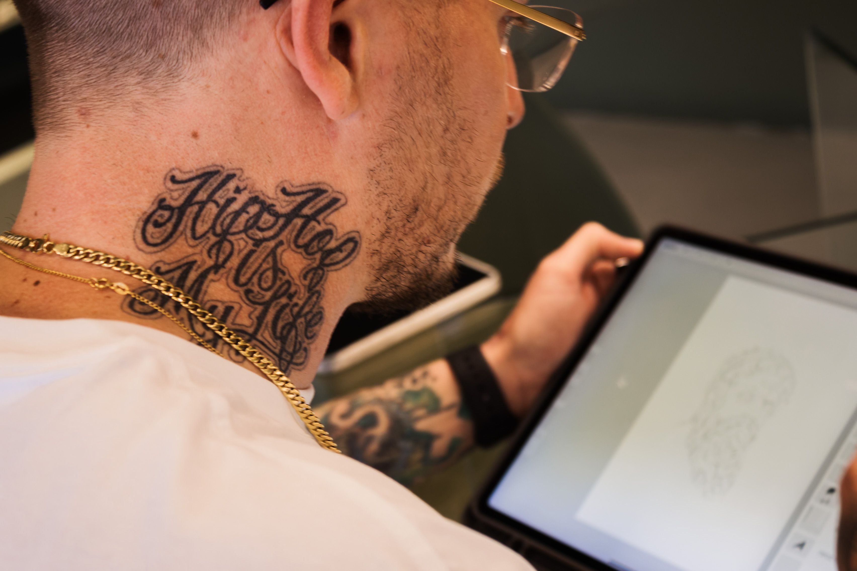 GRAFITERO TATUADOR RAPERO 9