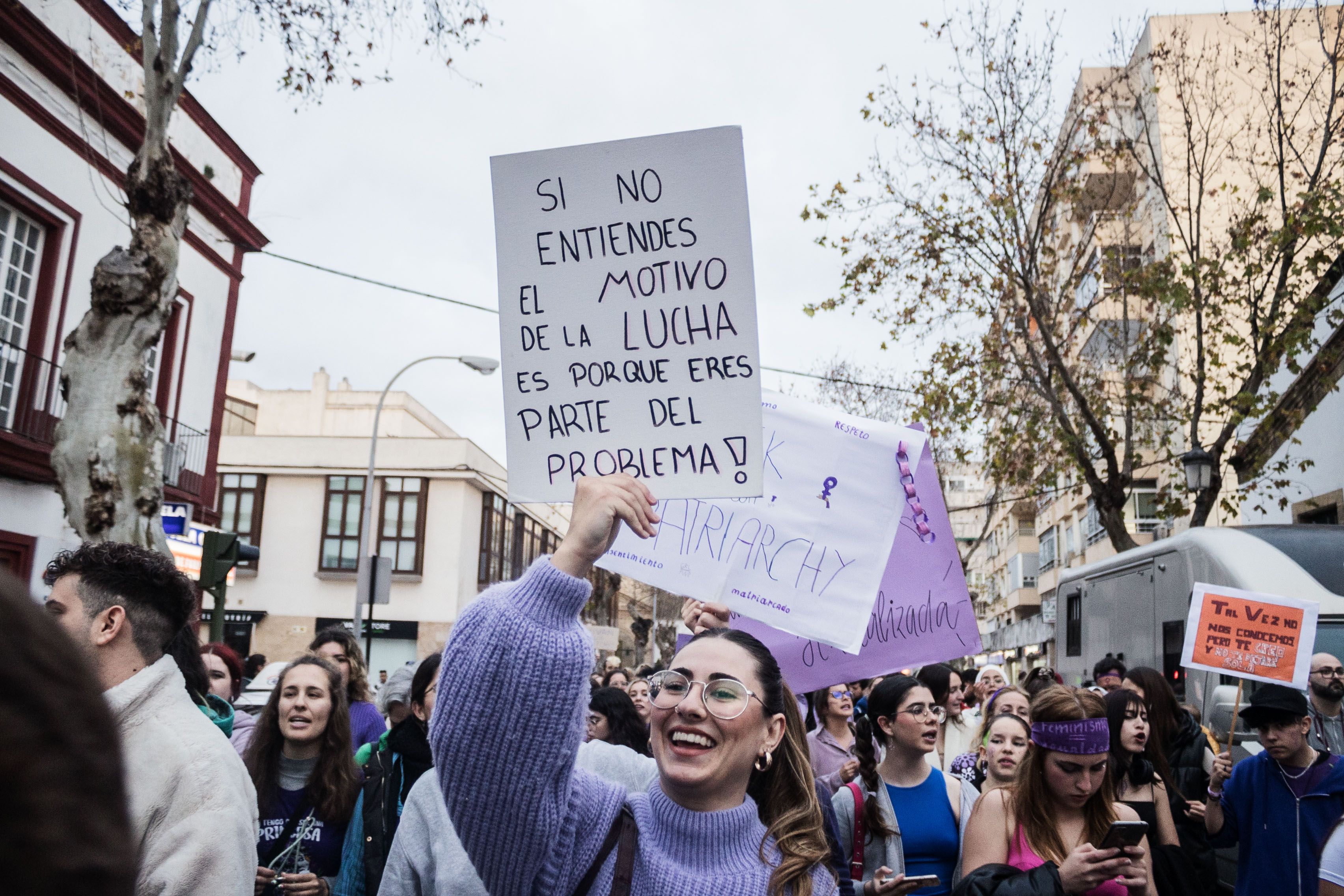 Manifestación organizada por el feminismo el 8M de Jerez.