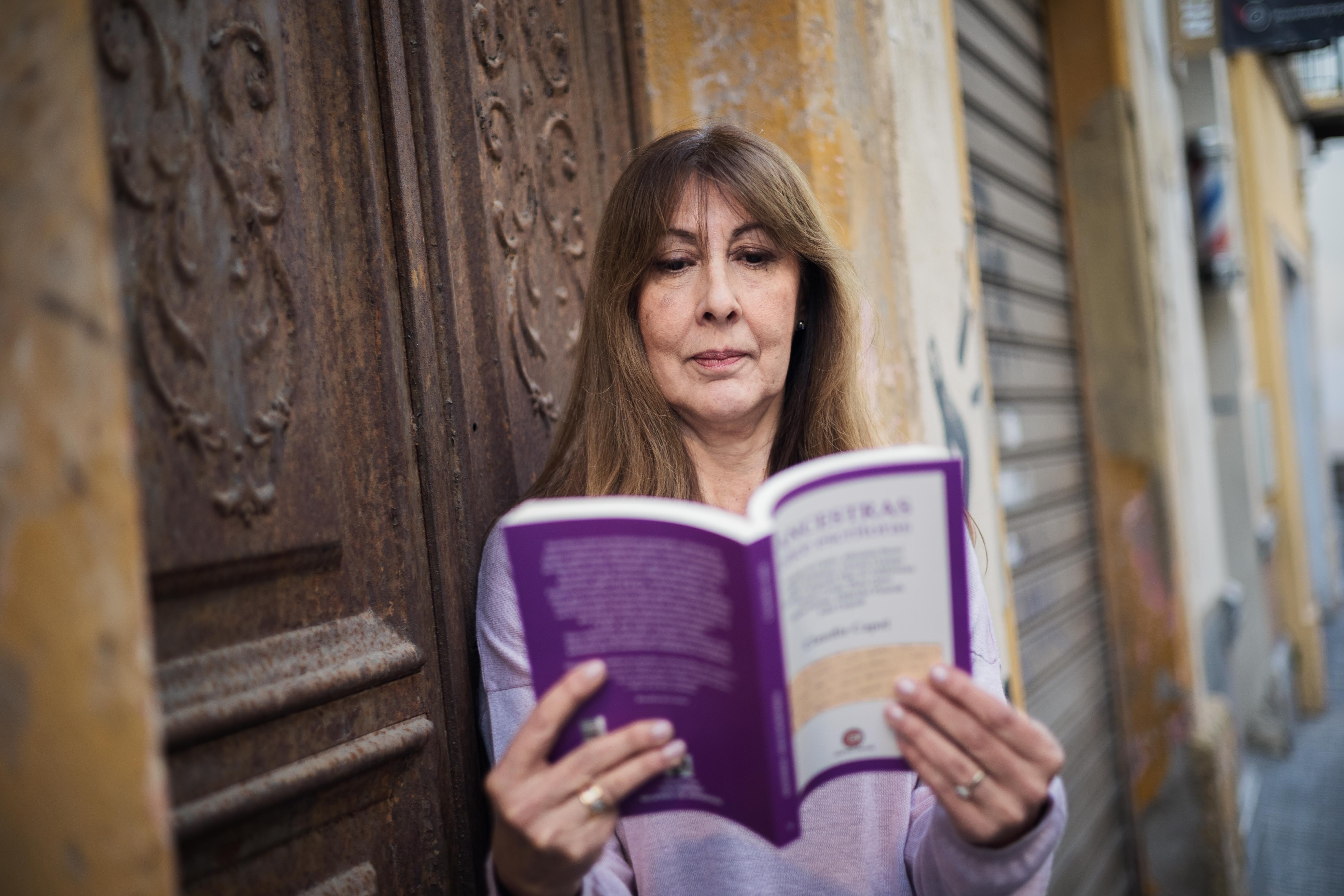 CLAUDIA CAPEL LIBRO SOBRE MUJERES 1