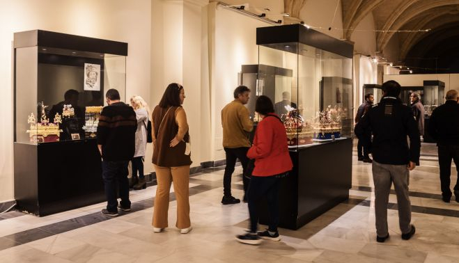 La exposición Semana Santa en miniatura en Los Claustros que acaba este fin de semana. CANDELA NÚÑEZ La exposición Semana Santa en miniatura en Los Claustros que acaba este fin de semana. CANDELA NÚÑEZ