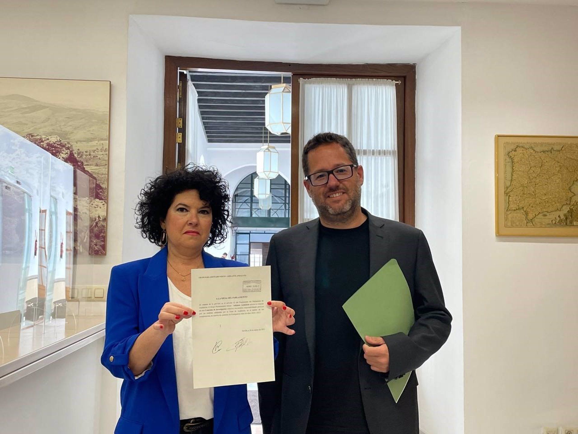 Los diputados de Adelante Andalucía piden investigar los contratos a dedo.