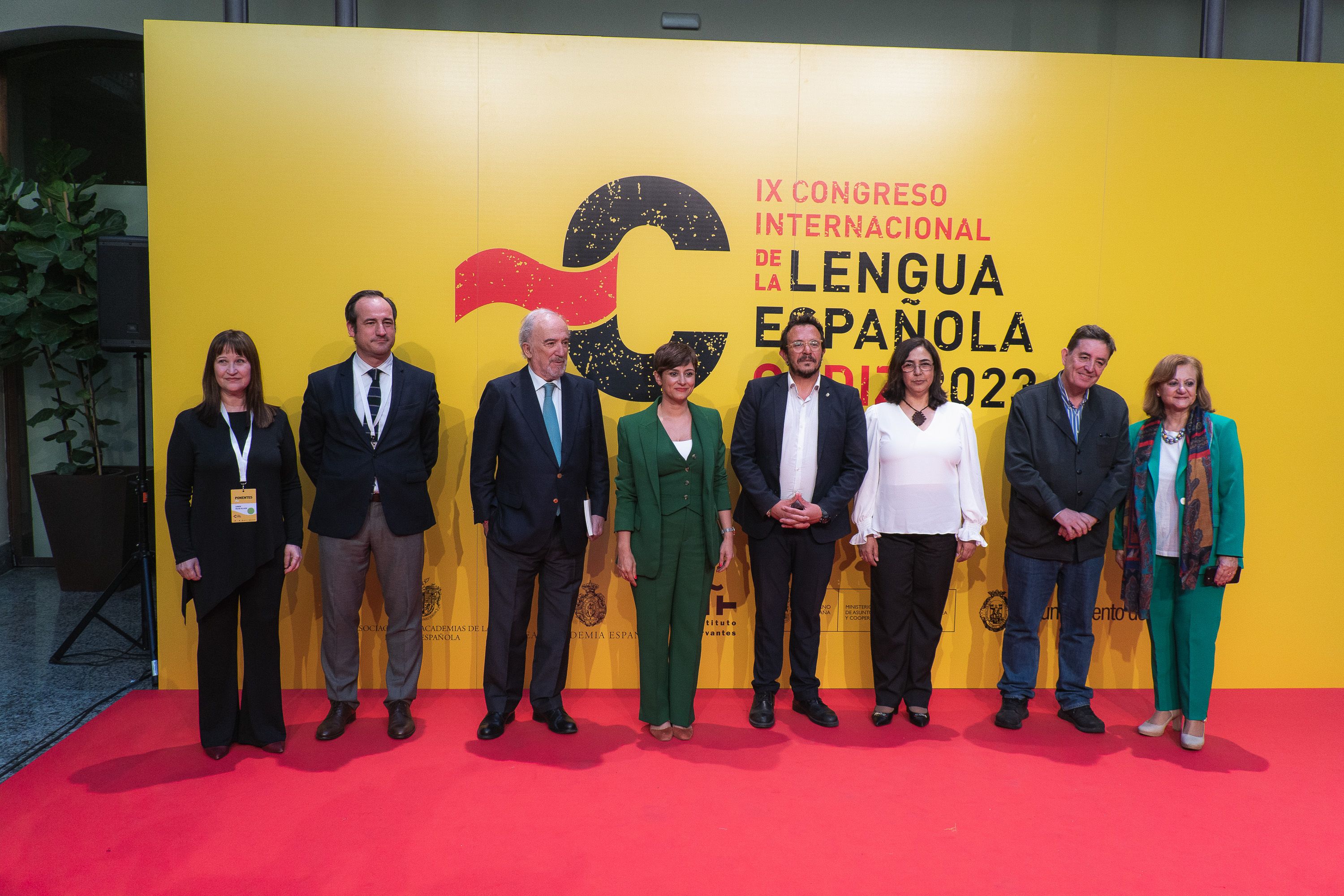 Imagen de la clausura del Congreso Internacional de la Lengua celebrado en Cádiz.   JAVIER HERNÁNDEZ