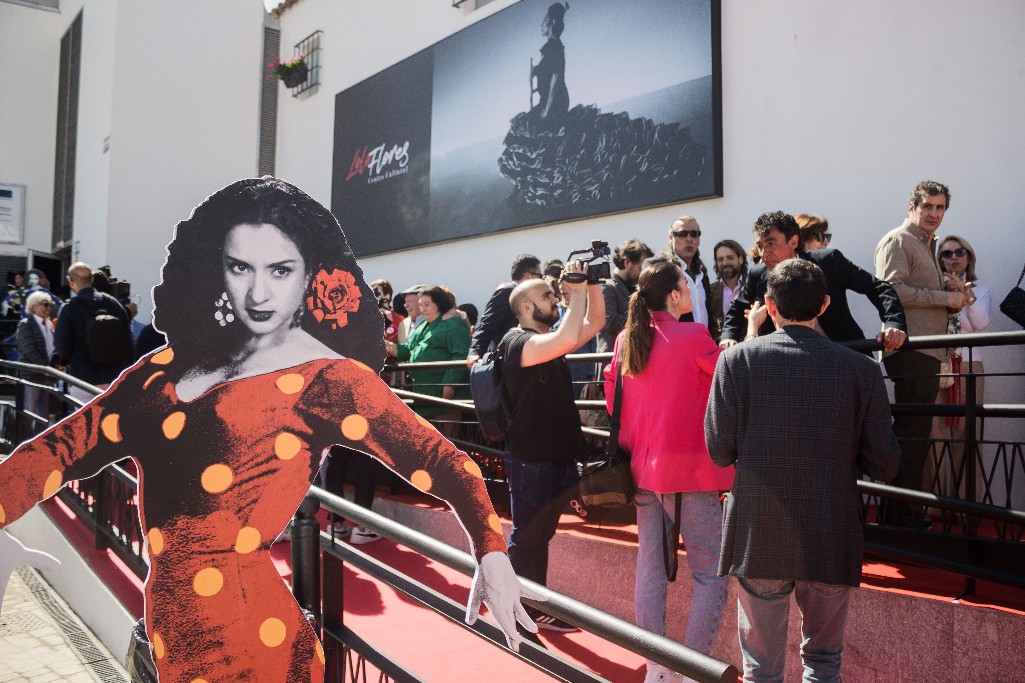Silueta de Lola el día de la inauguración de su museo en Jerez.