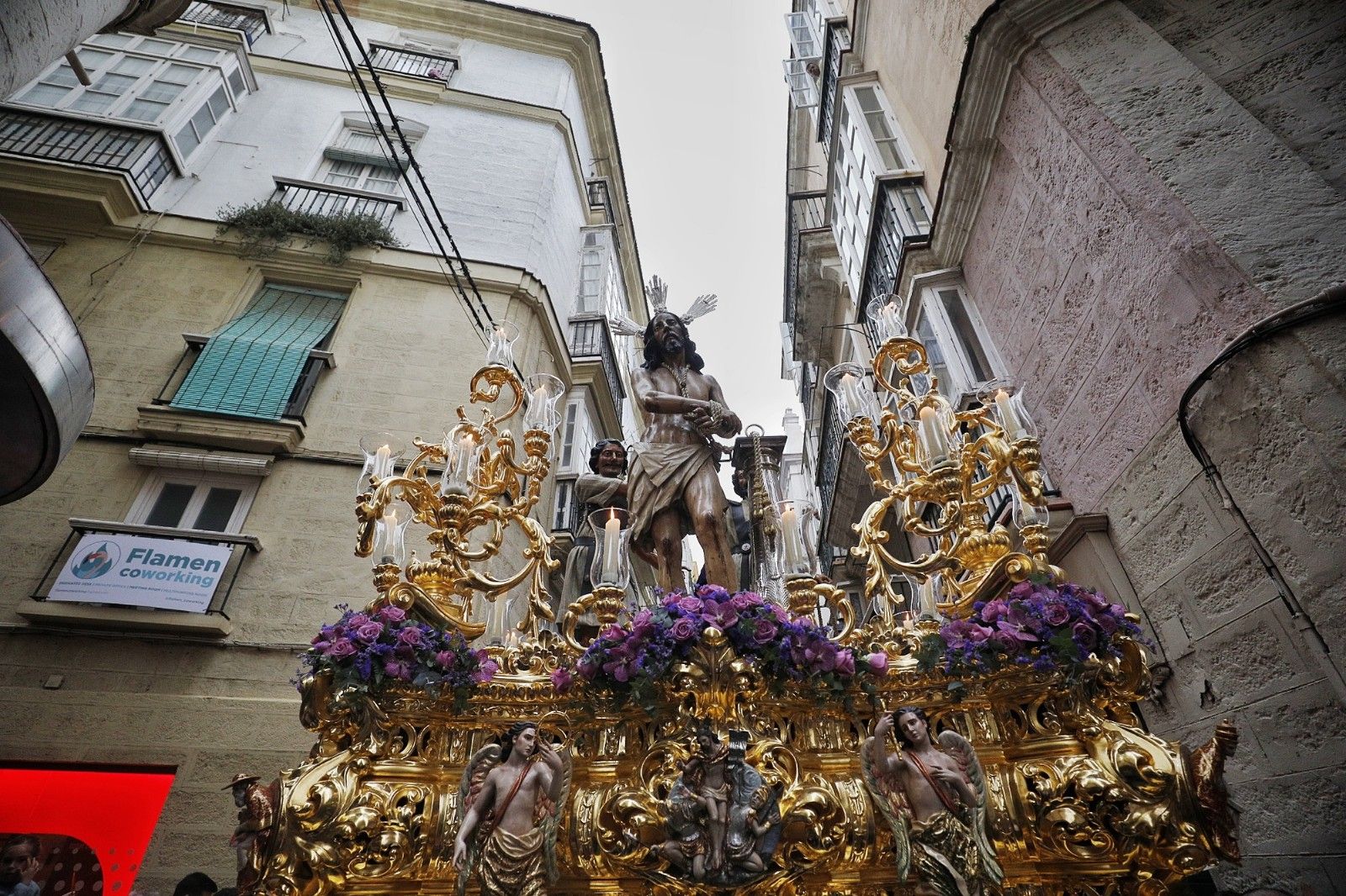 Martes Santo inolvidable en Cádiz.