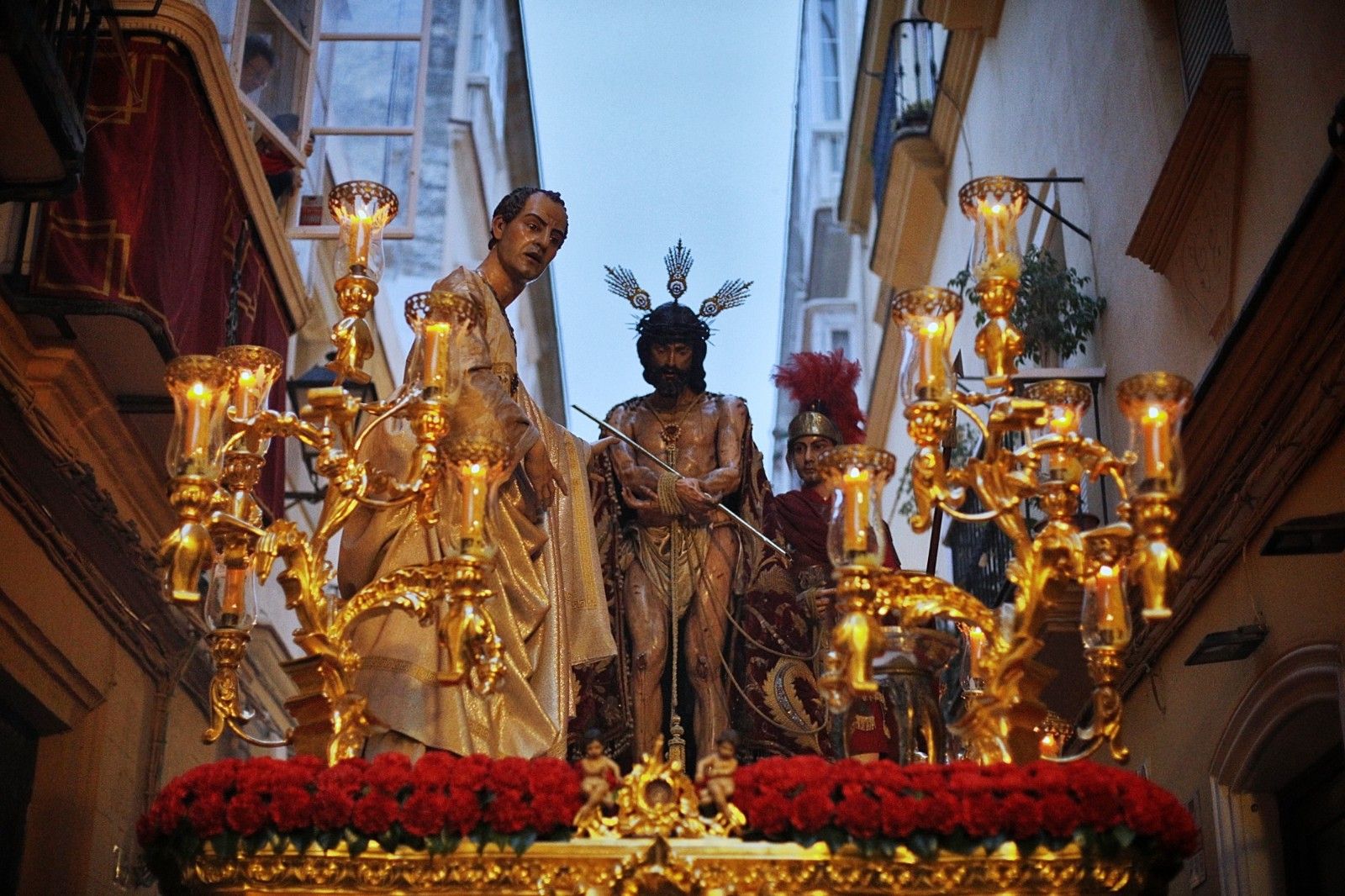 Martes Santo inolvidable en Cádiz.