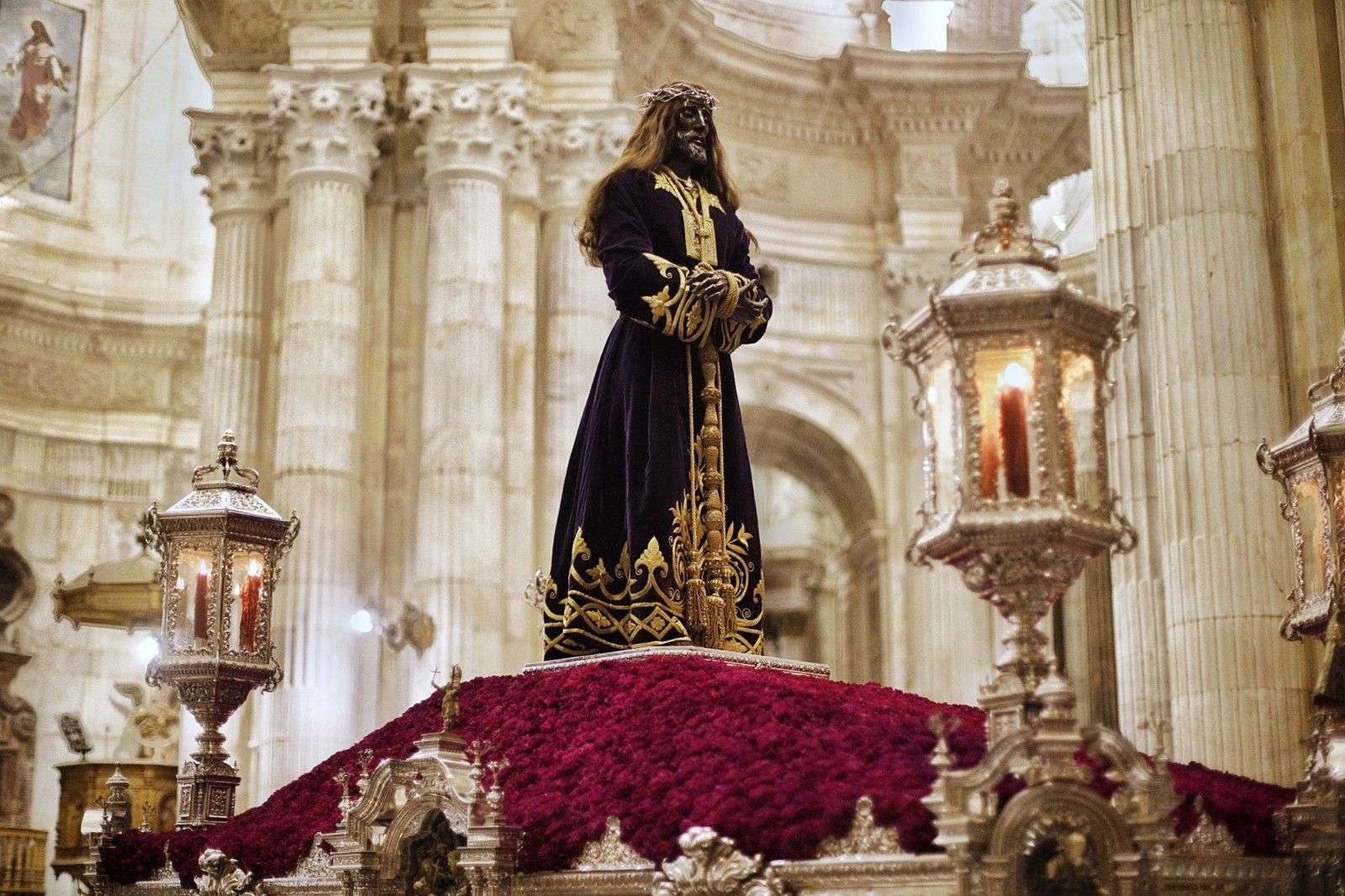 JUEVES SANTO Y MADRUGÁ CÁDIZ 2023 