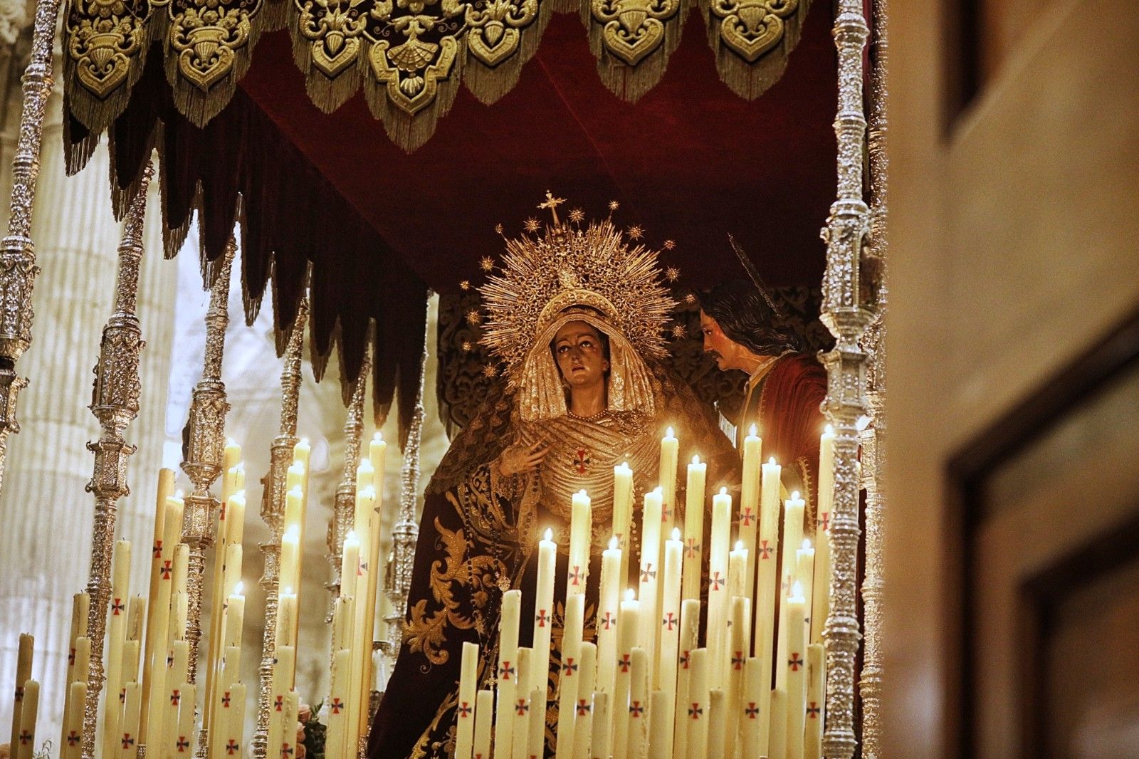 JUEVES SANTO Y MADRUGÁ CÁDIZ 2023 