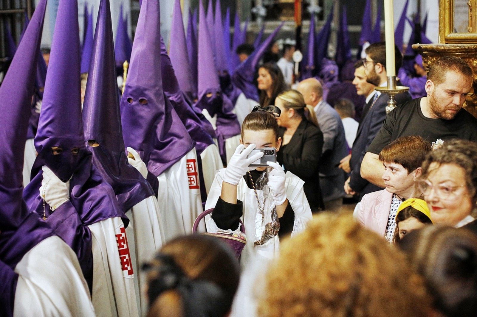 JUEVES SANTO Y MADRUGÁ CÁDIZ 2023 