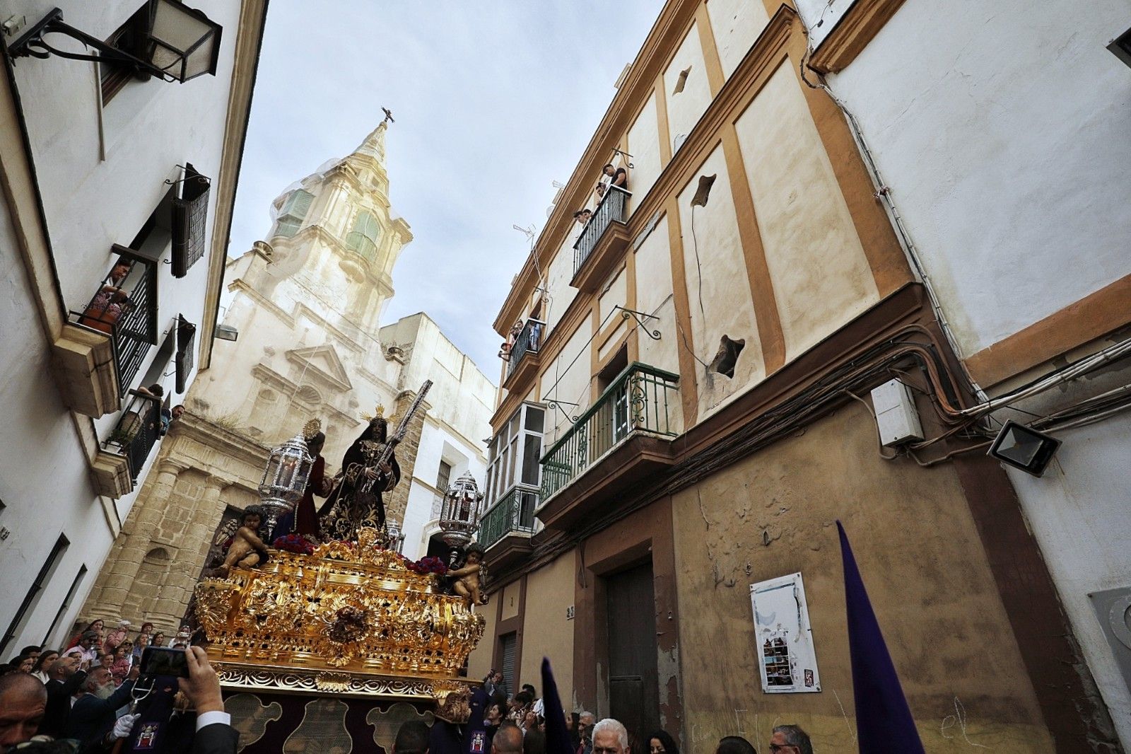 JUEVES SANTO Y MADRUGÁ CÁDIZ 2023 