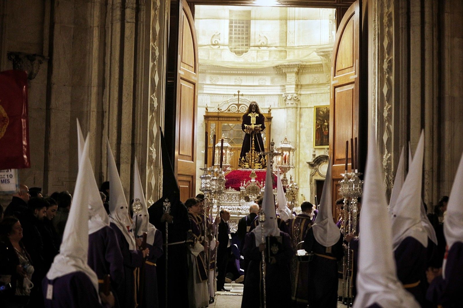 JUEVES SANTO Y MADRUGÁ CÁDIZ 2023 